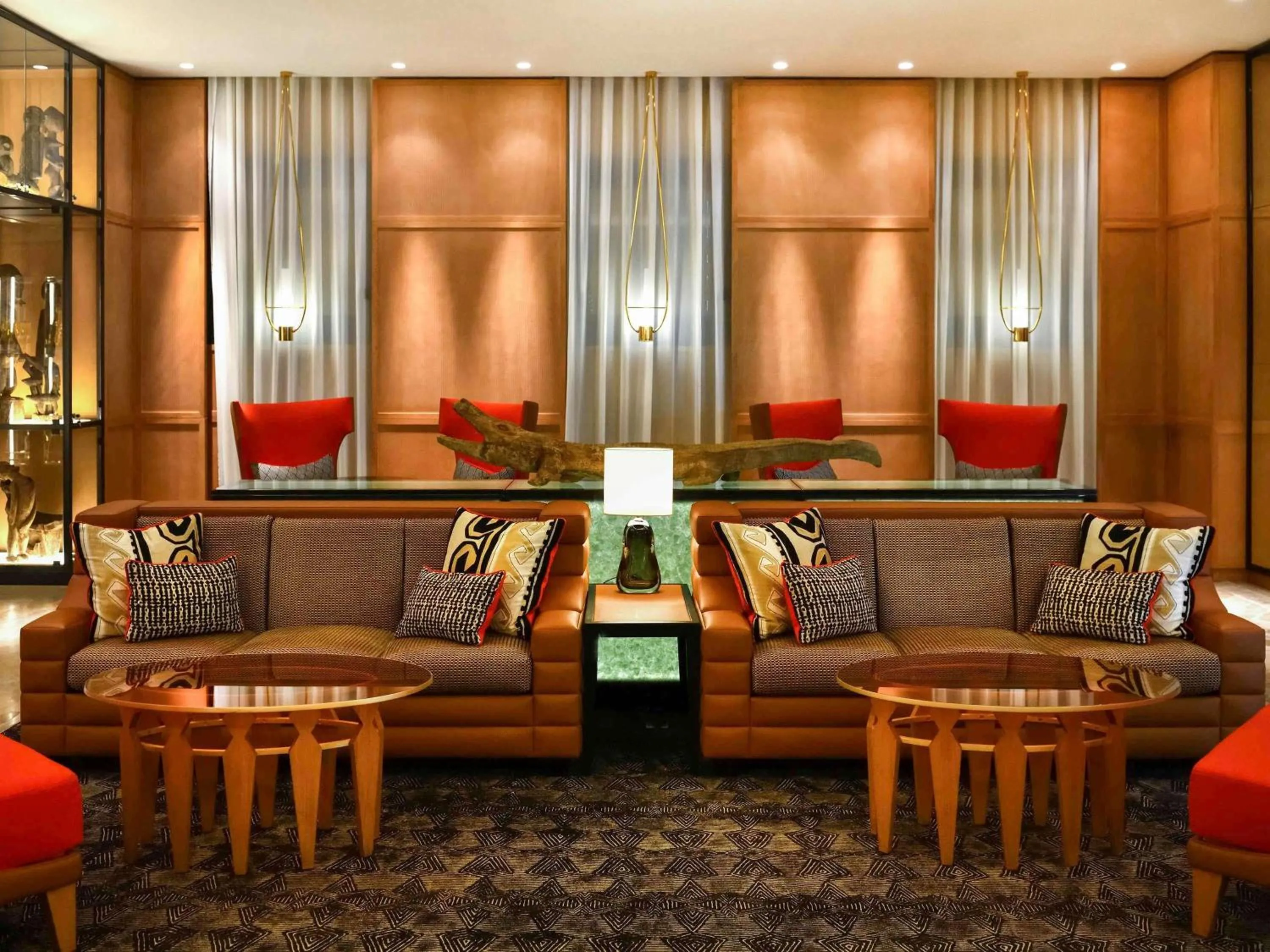 Lounge or bar in Movenpick Hotel Abidjan-Accor Group