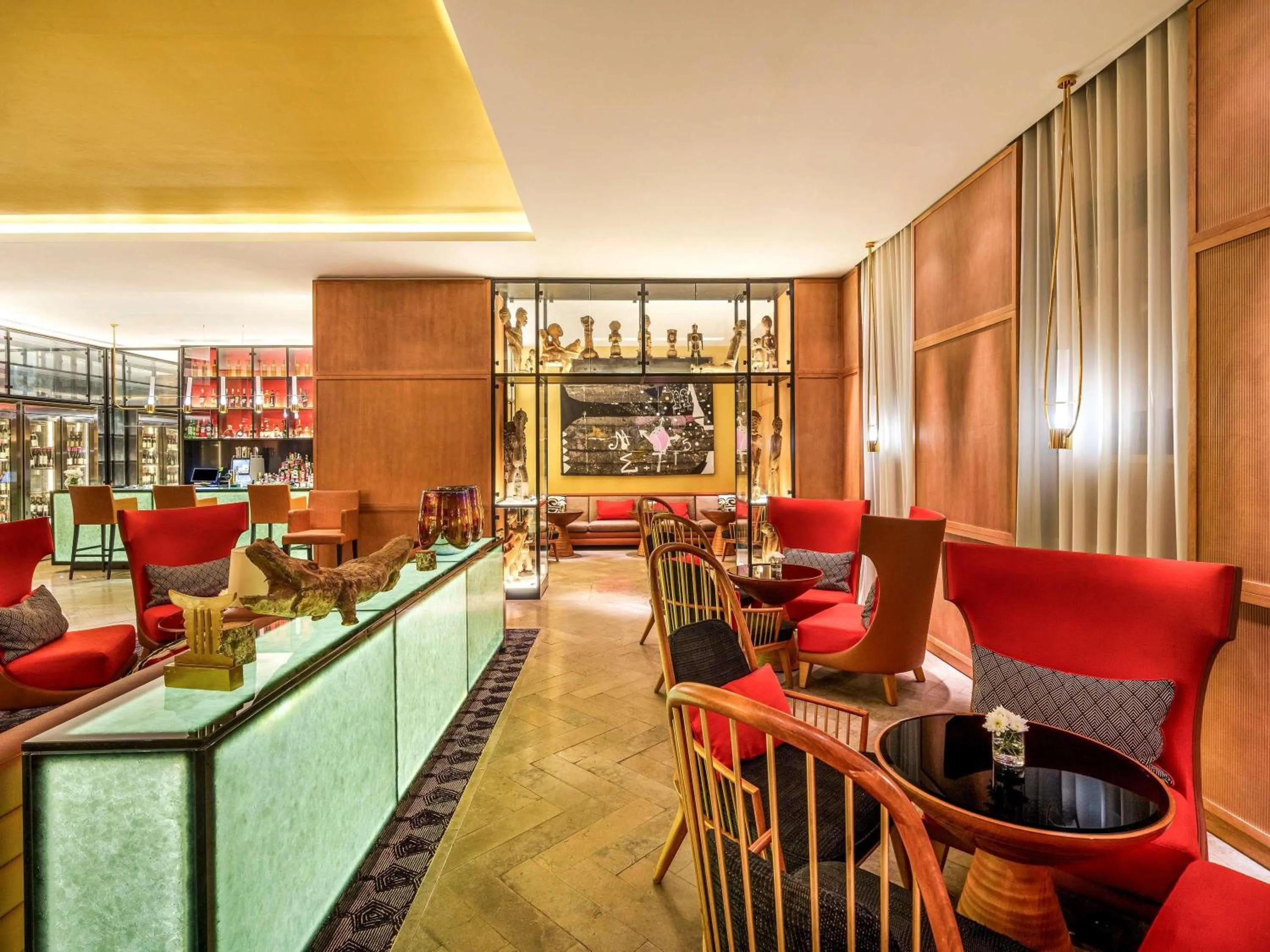 Lounge or bar in Movenpick Hotel Abidjan-Accor Group