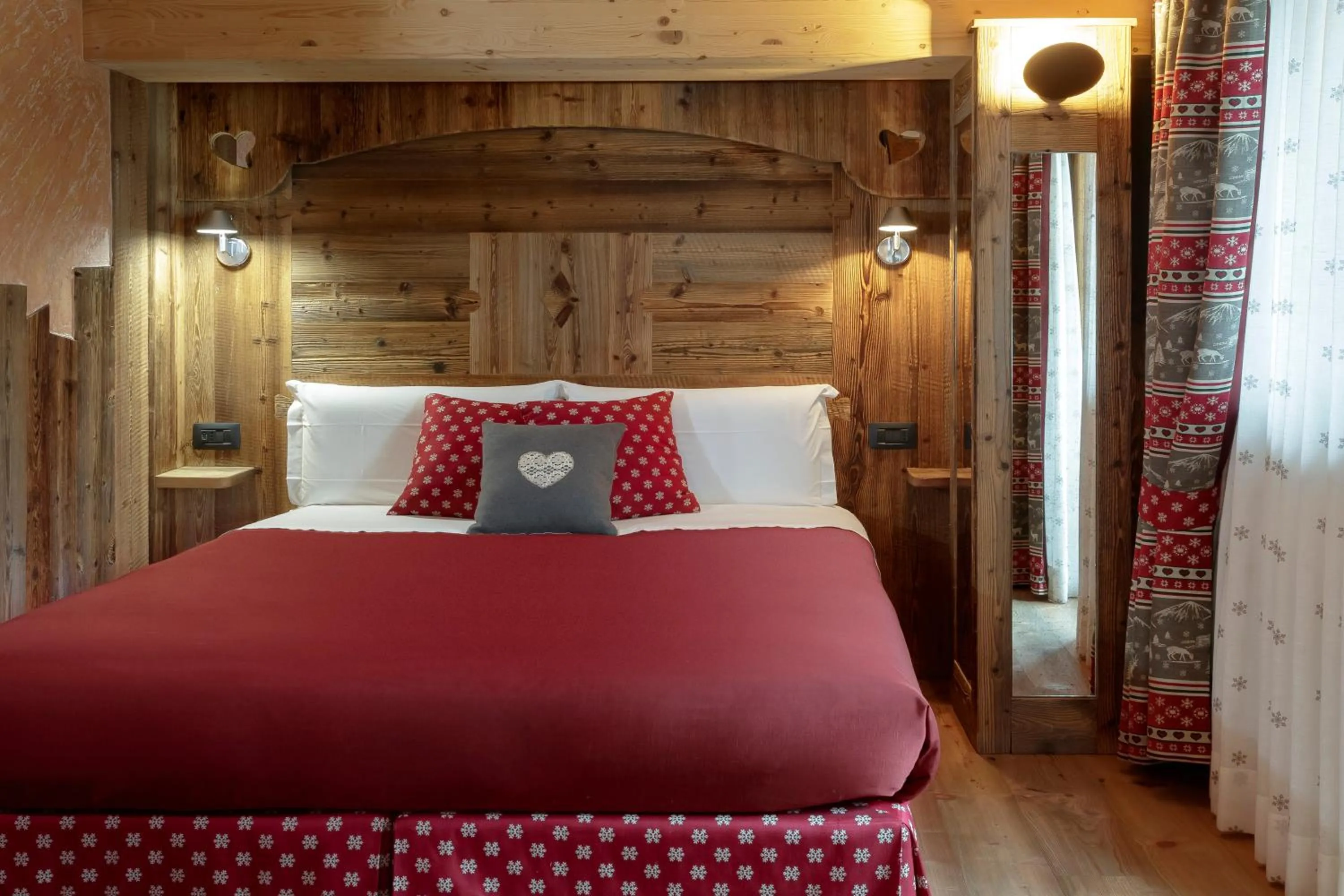 Bedroom, Bed in Francois Boutique Rooms - Matterhorn Retreat & SPA in Cervinia