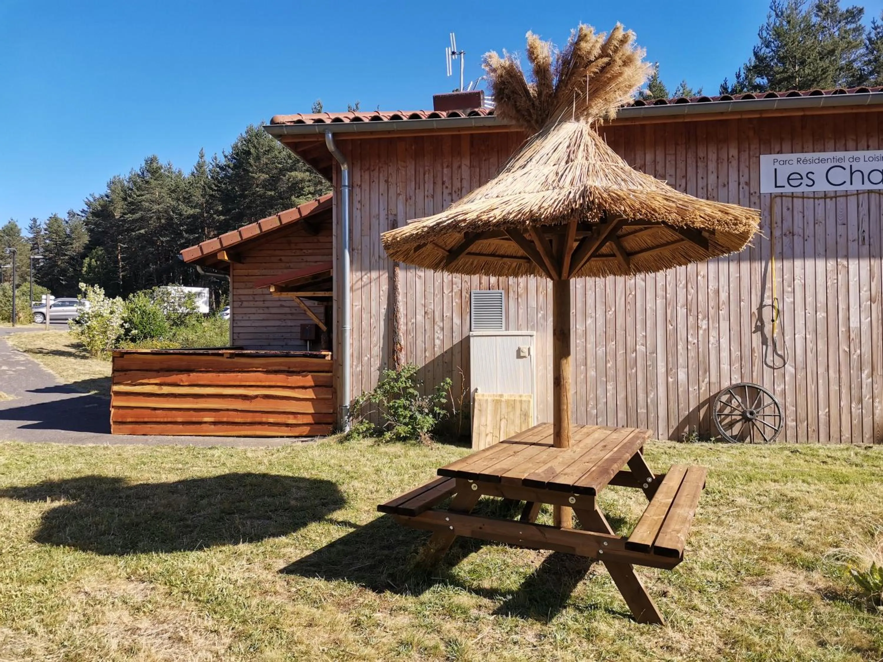 Lounge or bar in Les Chalets du Haut-Forez