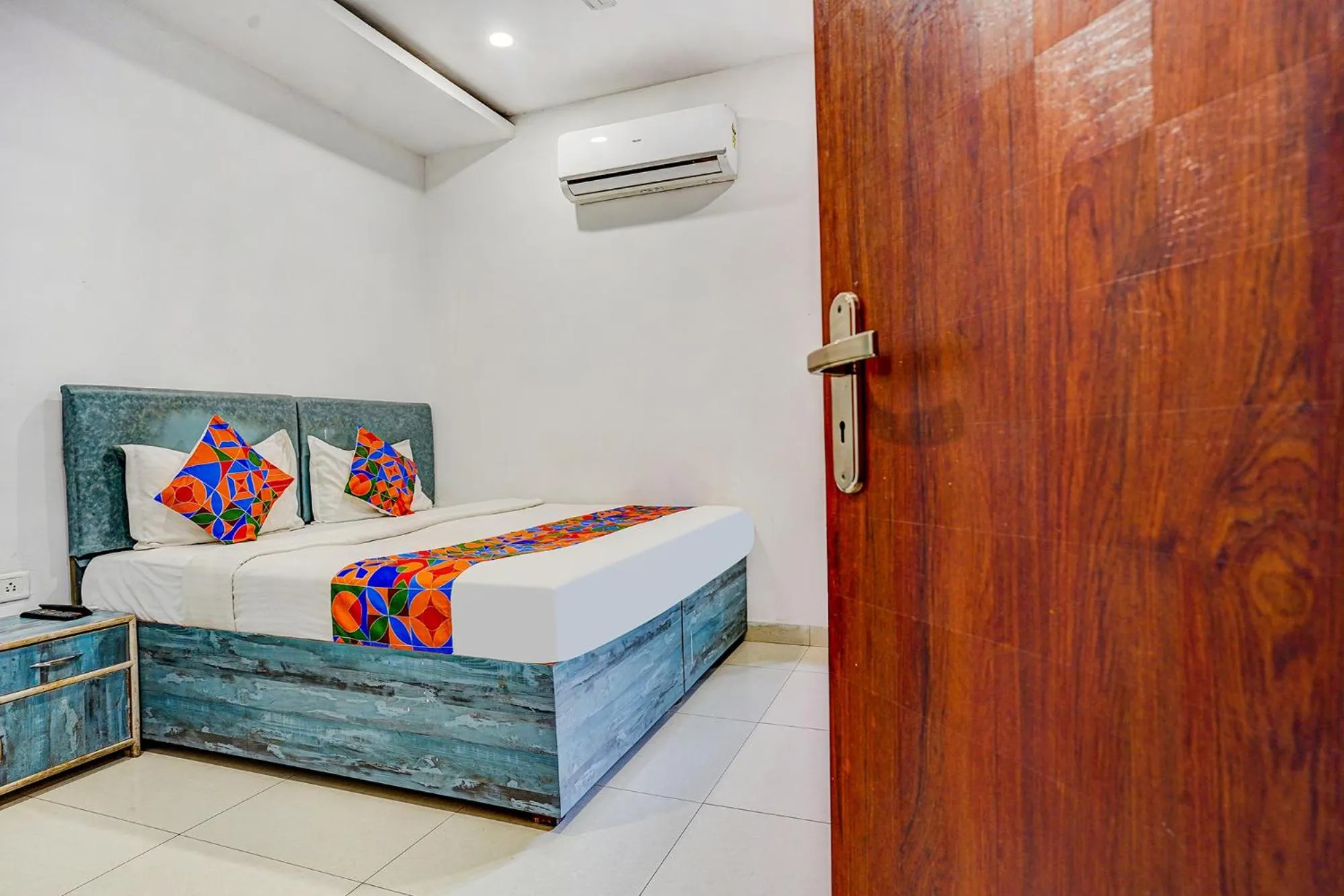 Living room, Bed in Via Gauri Shree