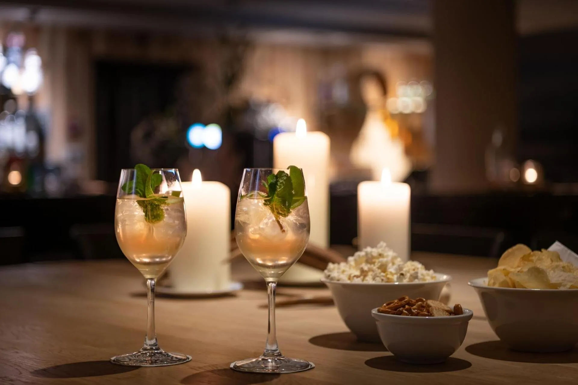 Lounge or bar in Hotel Schweizerhof Sils Maria, a Faern Collection Hotel