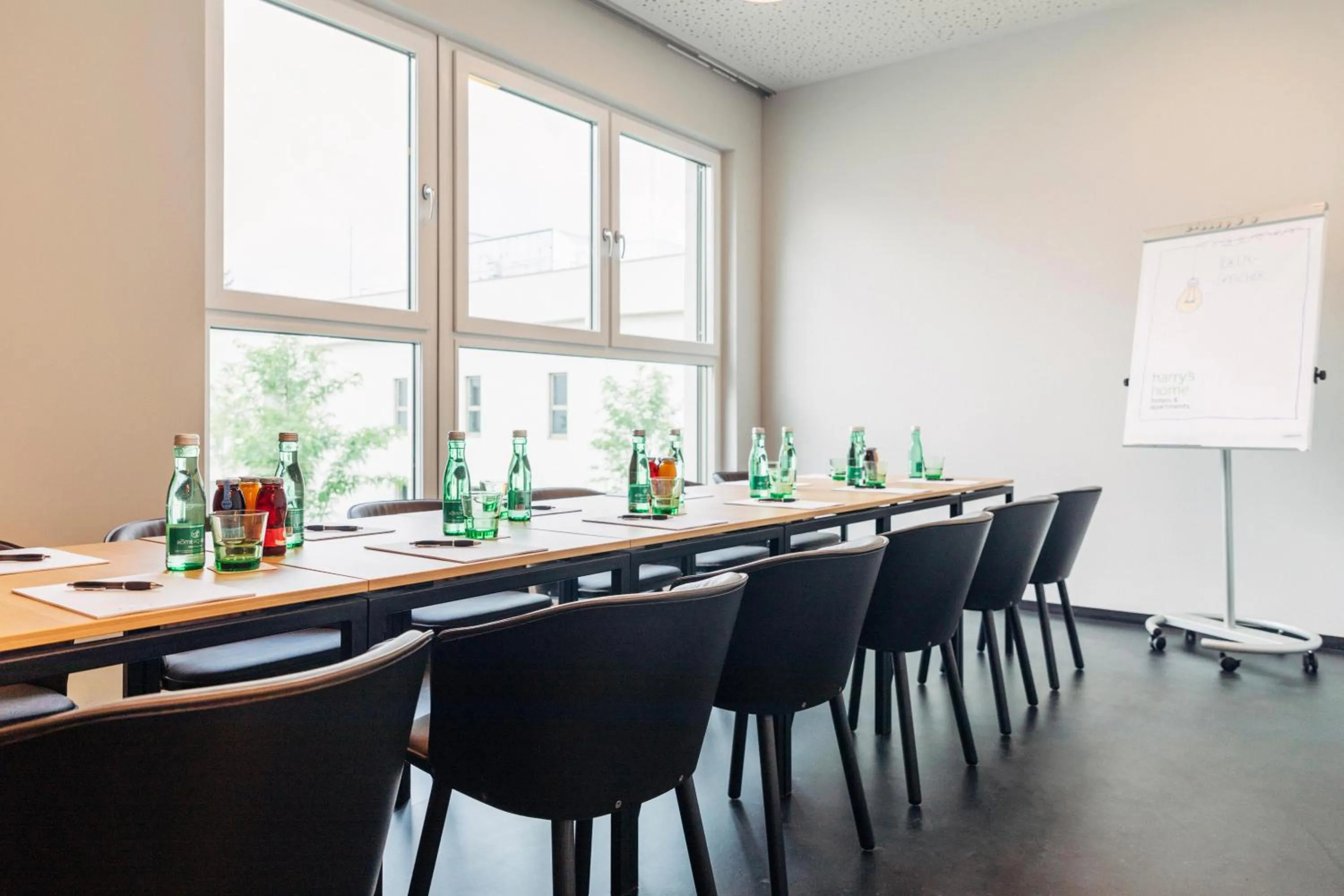 Meeting/conference room in harry's home Steyr hotel & apartments