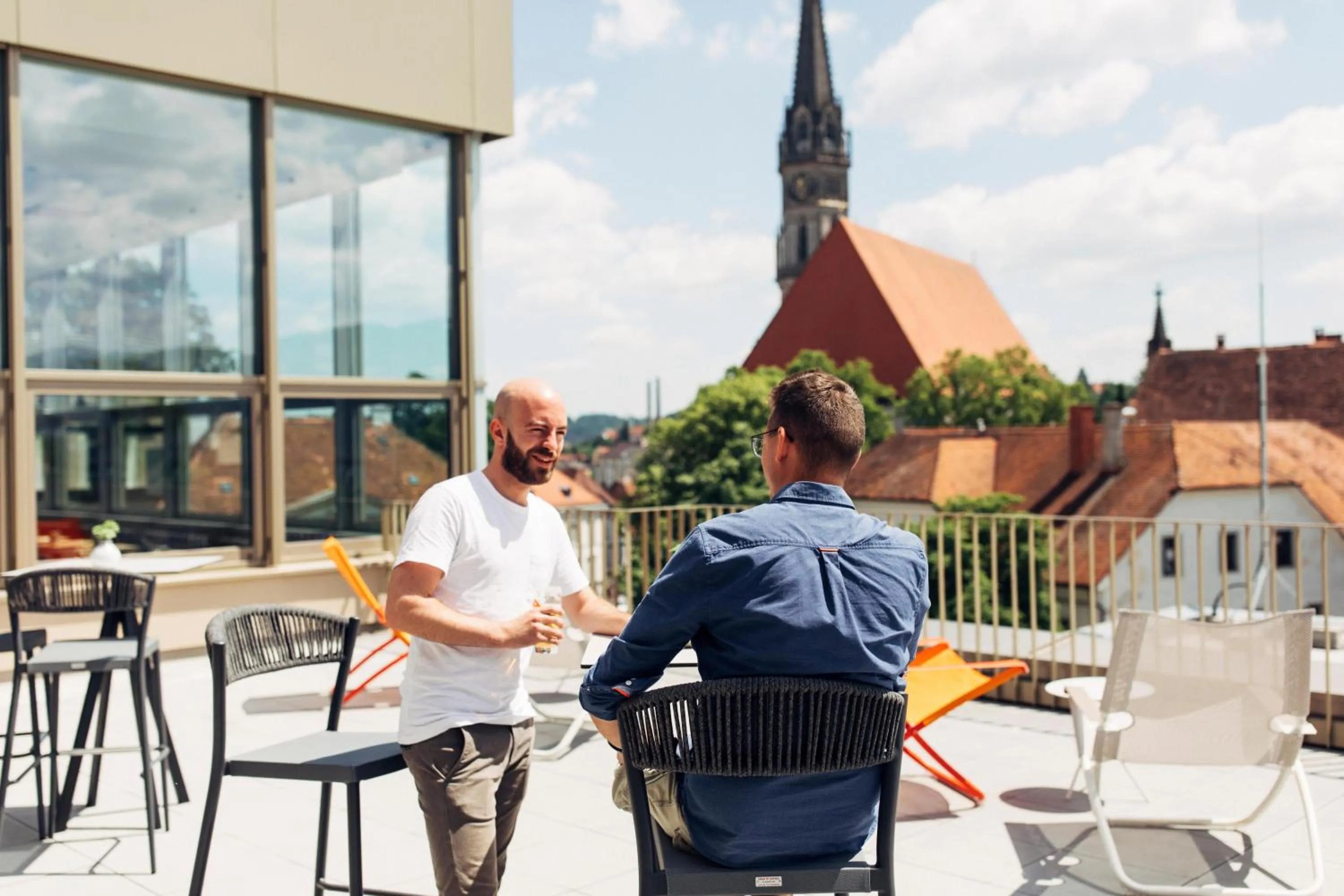 People in harry's home Steyr hotel & apartments