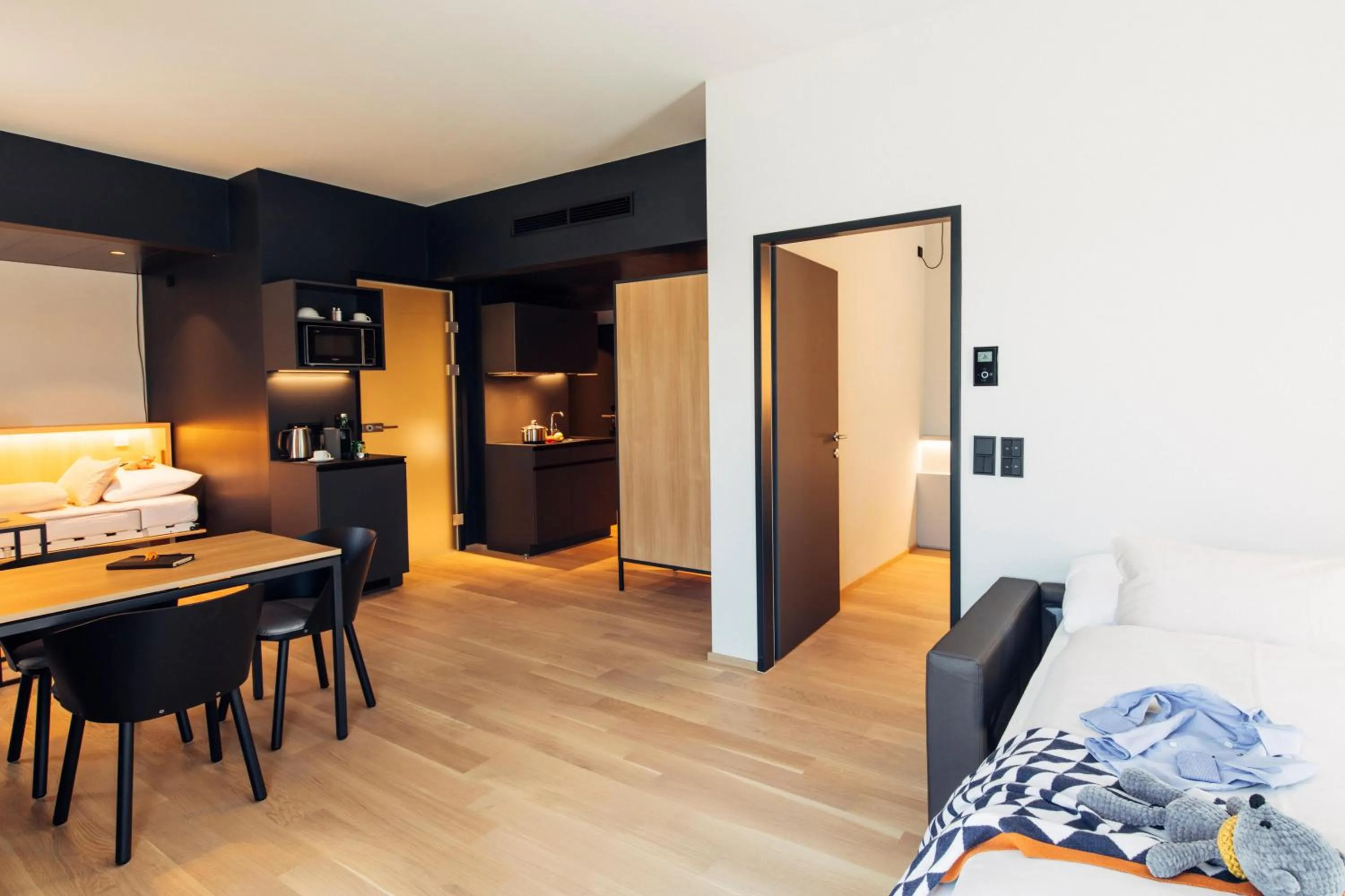 Photo of the whole room, Bed in harry's home Steyr hotel & apartments