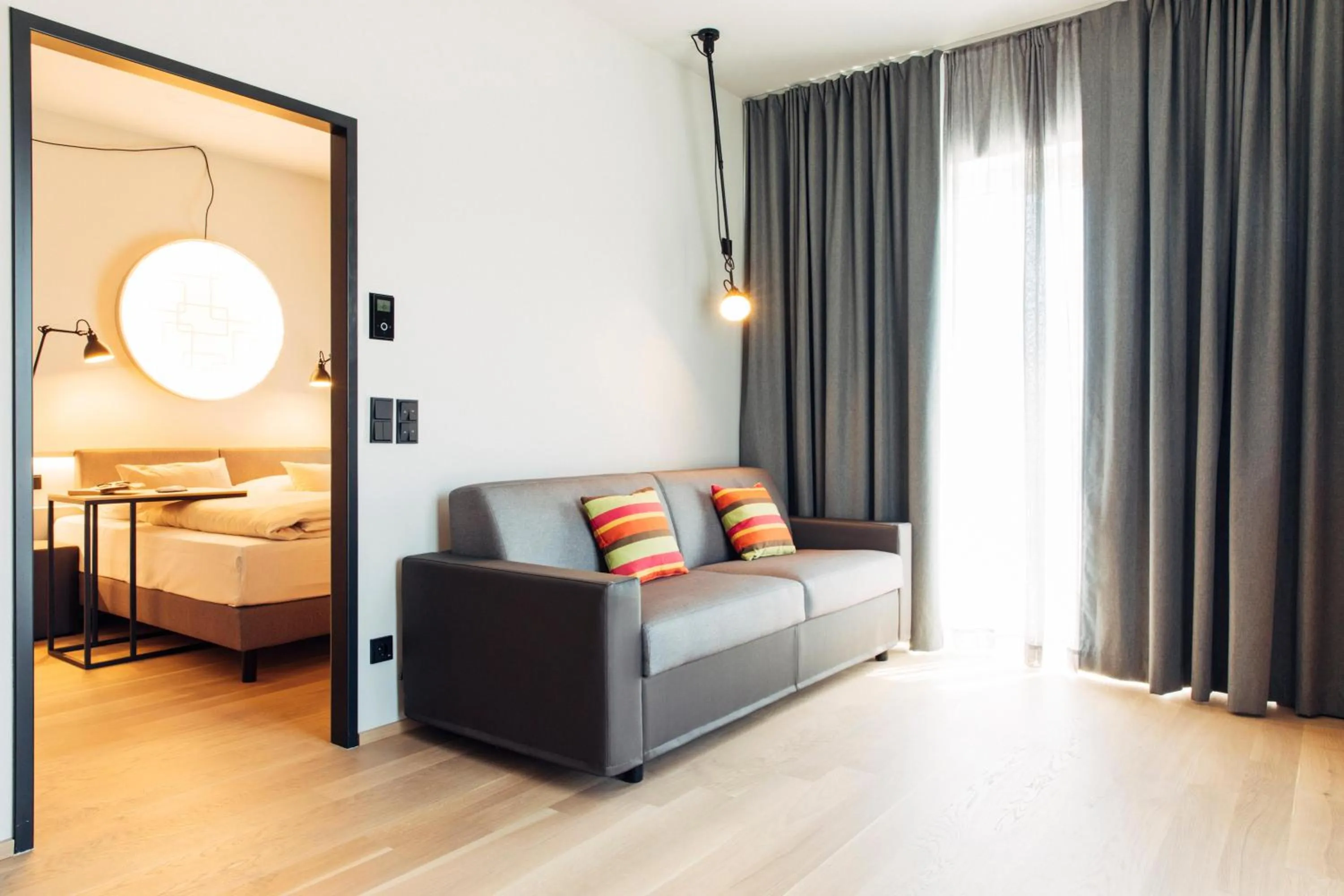 Photo of the whole room, Bed in harry's home Steyr hotel & apartments