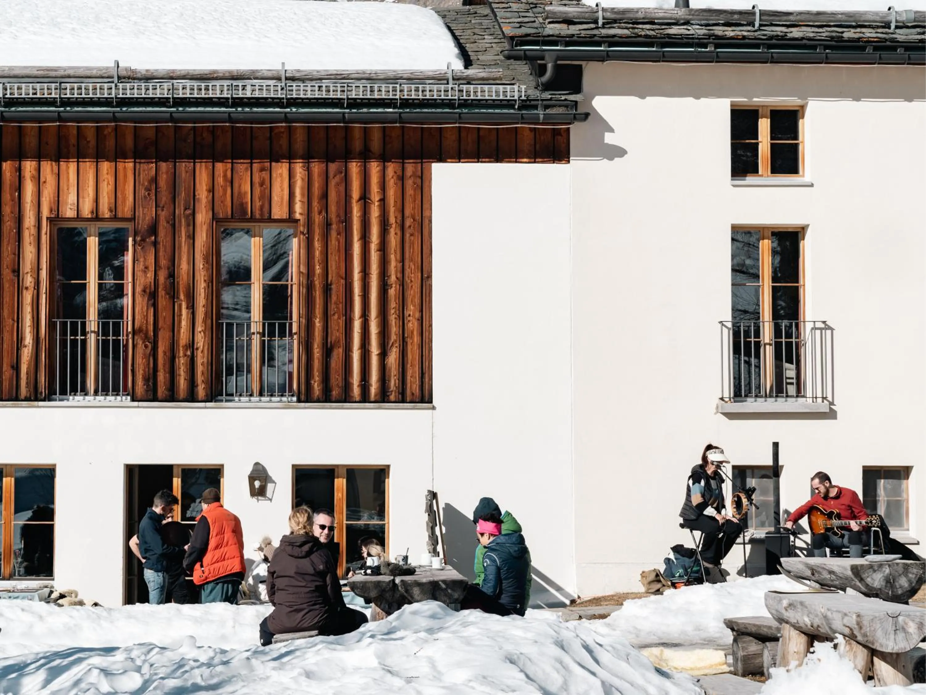 Property building in Hotel Chesa Pool