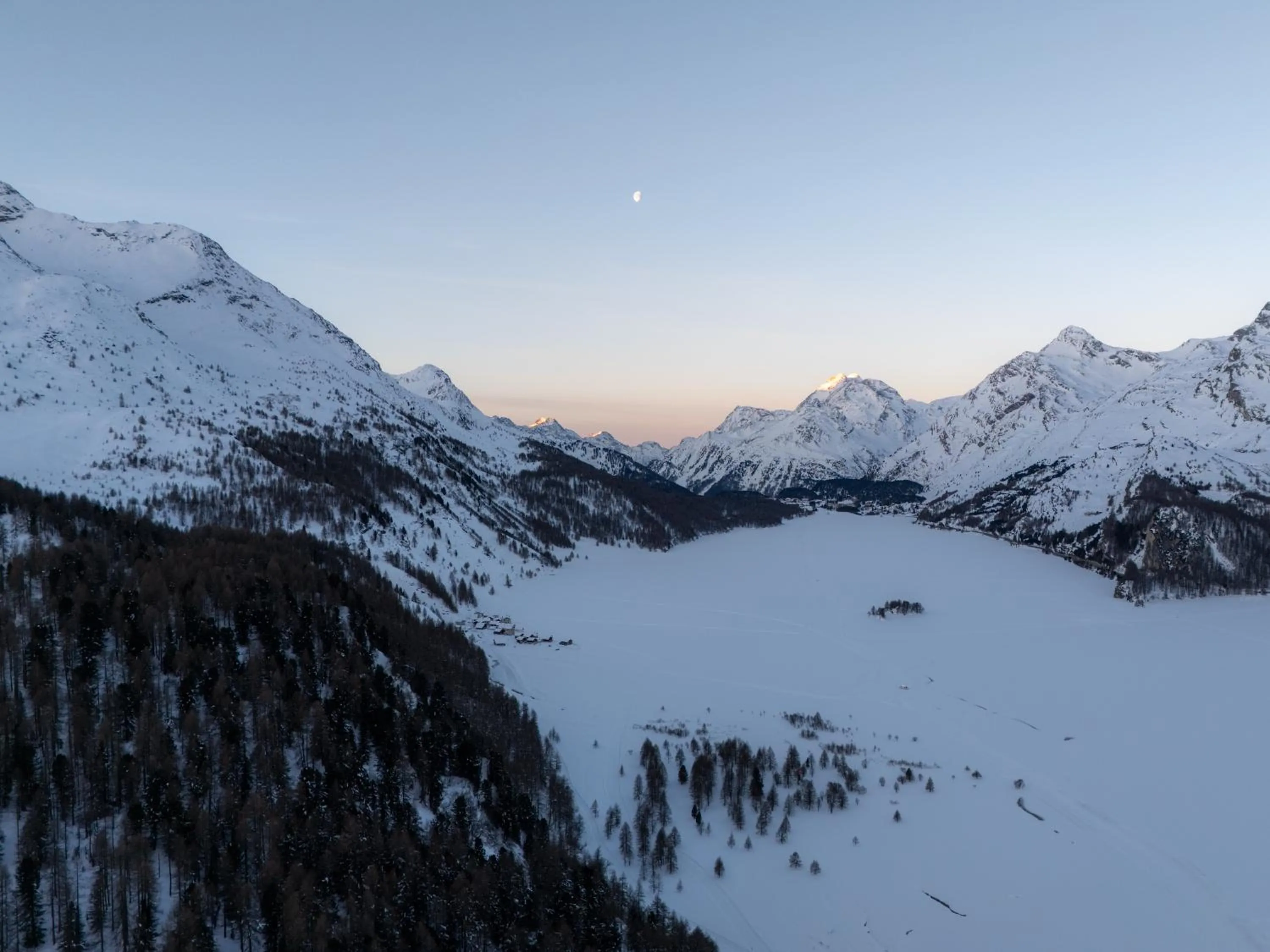 Natural landscape in Hotel Chesa Pool