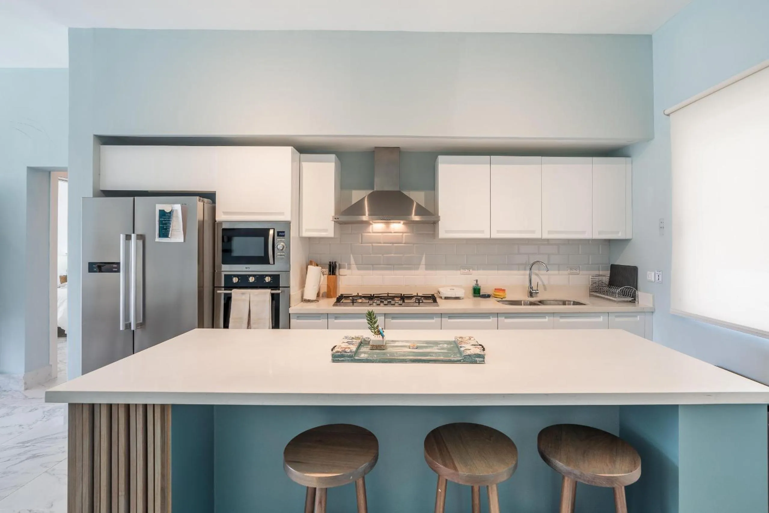 Playa Bonita Amazing Condo at Lake View