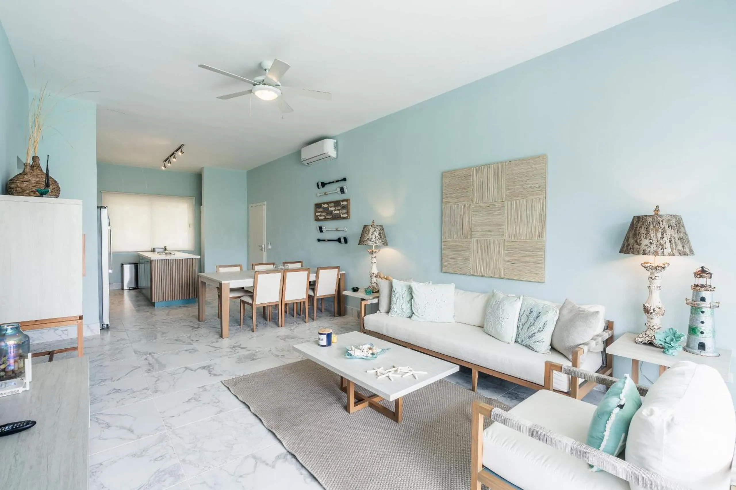 Playa Bonita Amazing Condo at Lake View