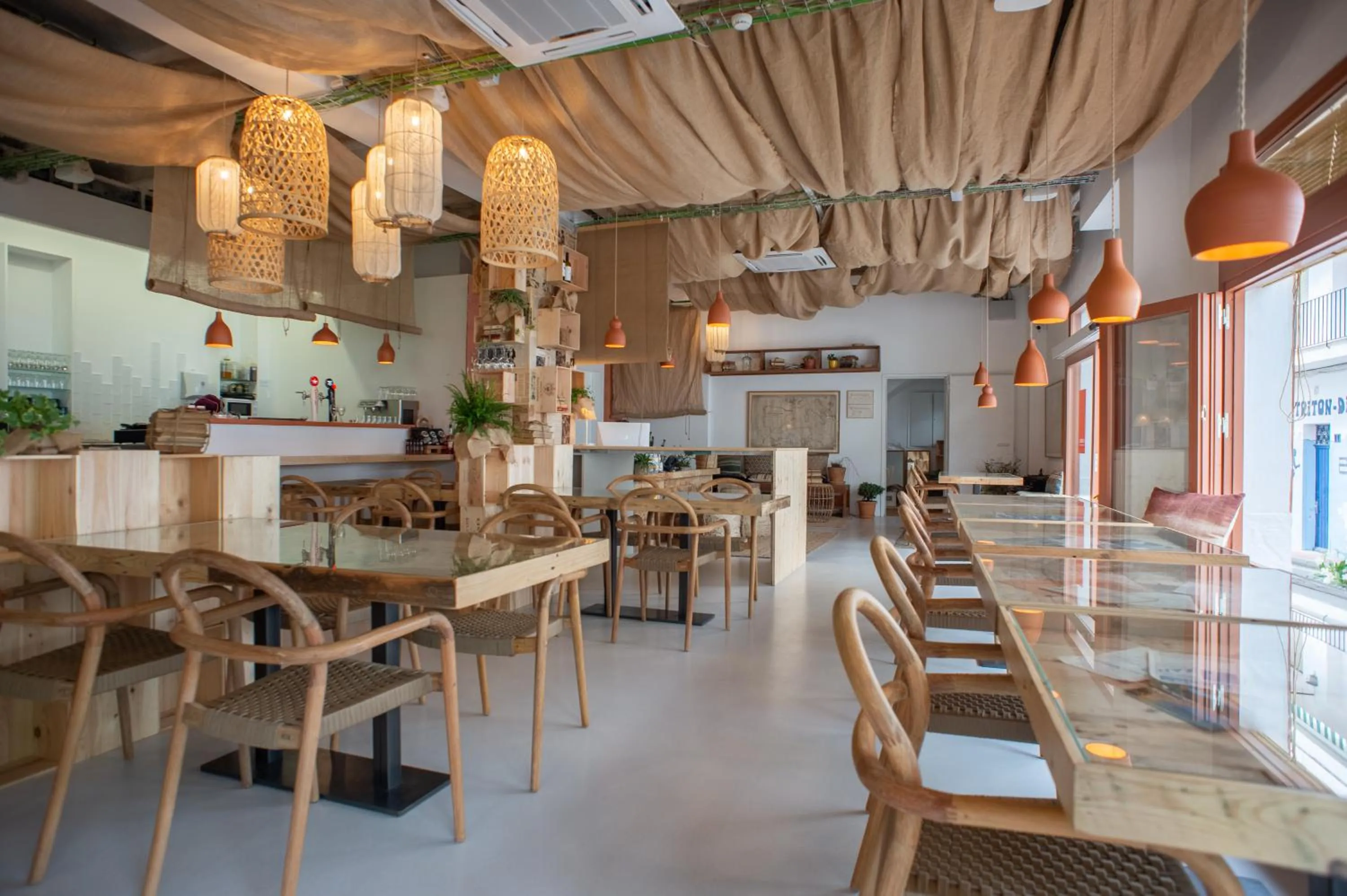 Restaurant/places to eat in Hostal Sa Teula