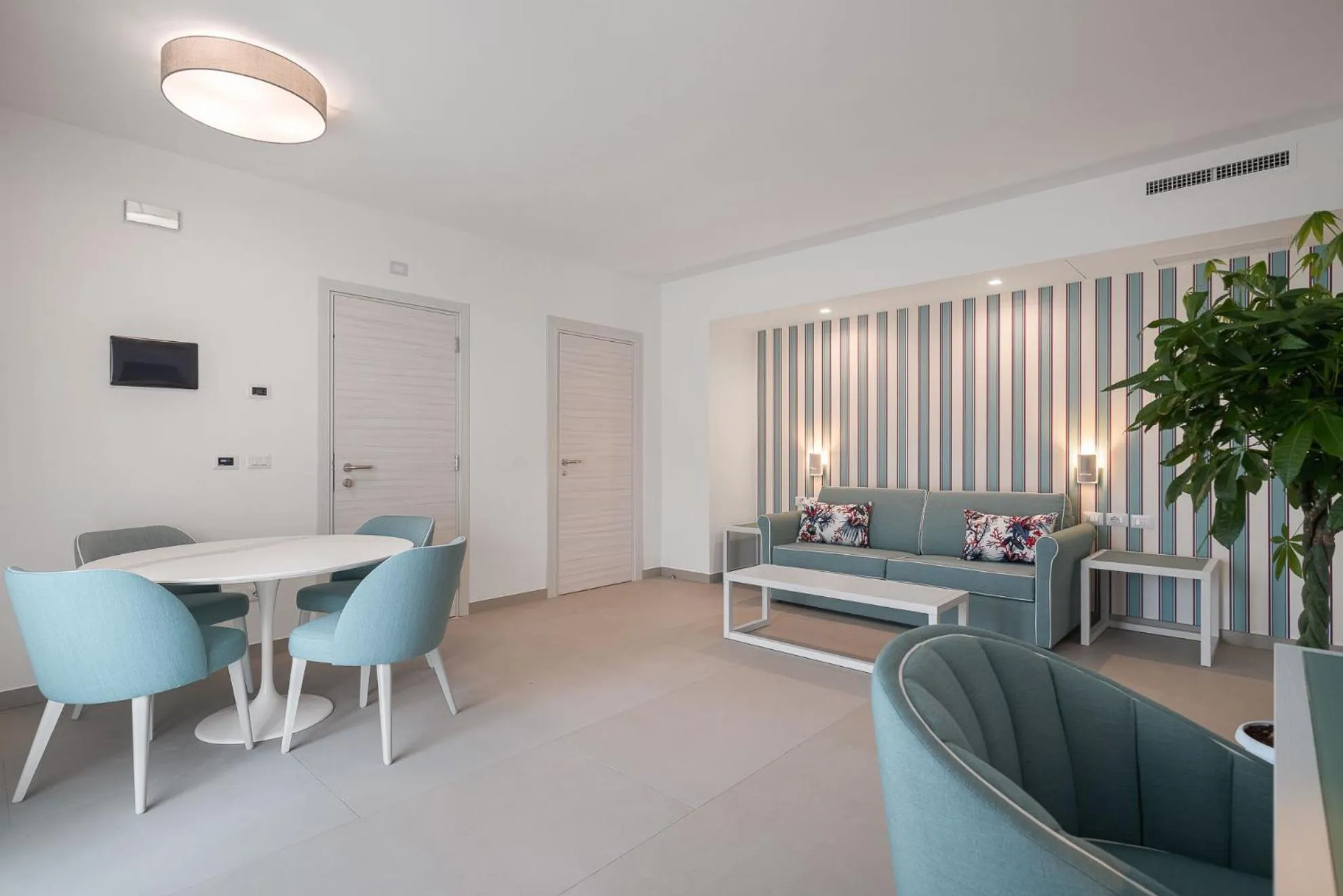 Living room in Seaside Hotel