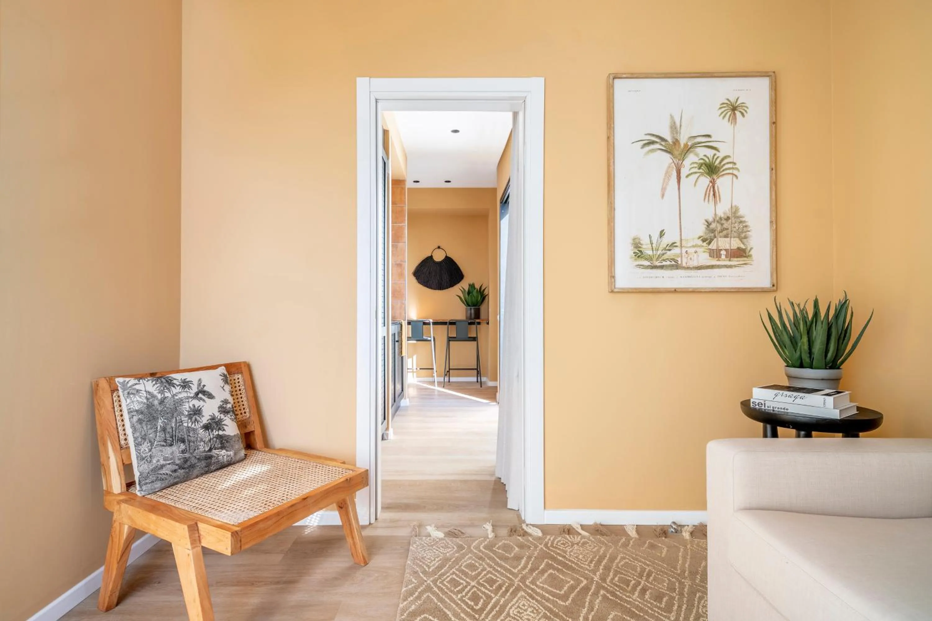 Living room in Mr. Soof - By TLV2GO