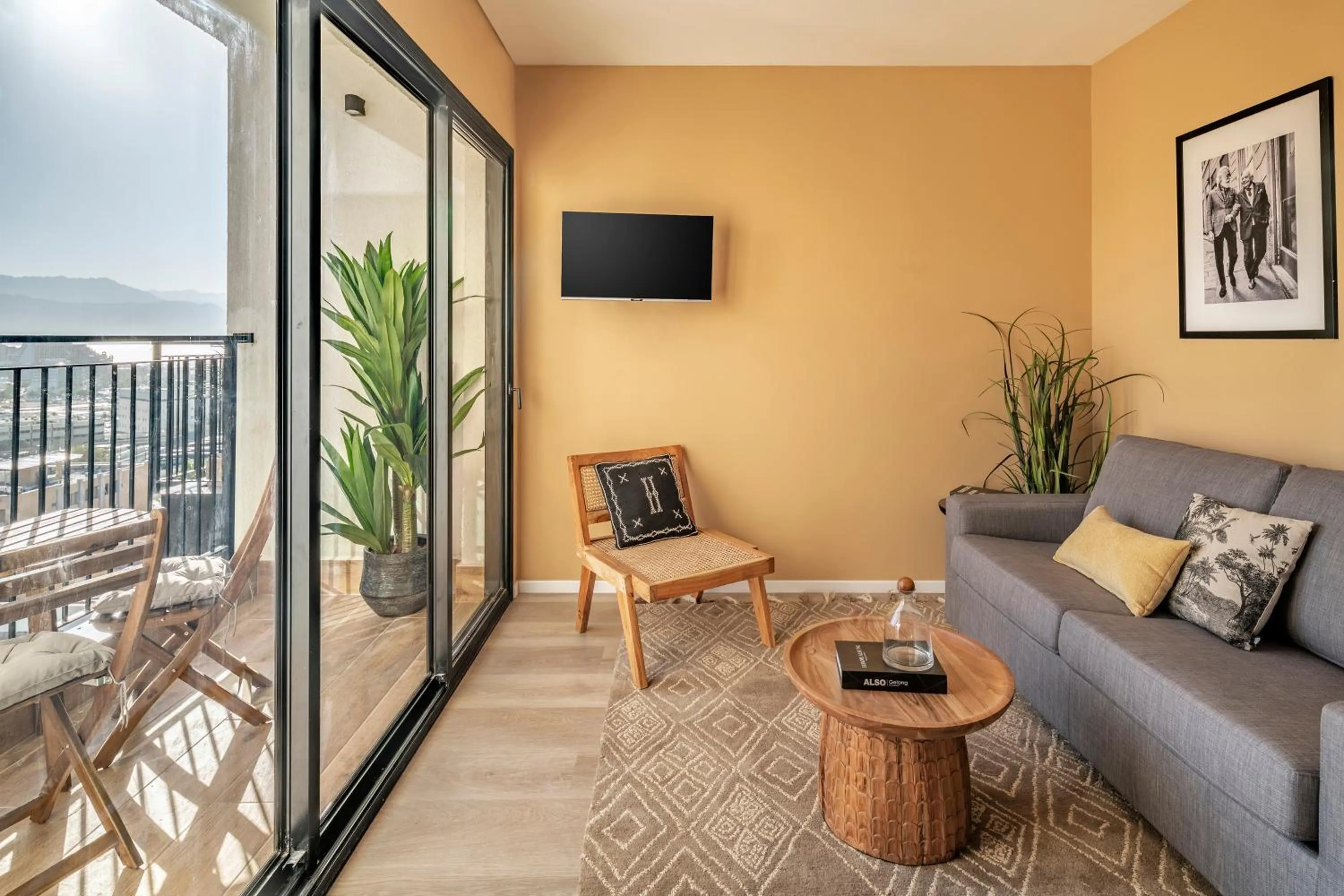 Balcony/Terrace in Mr. Soof - By TLV2GO