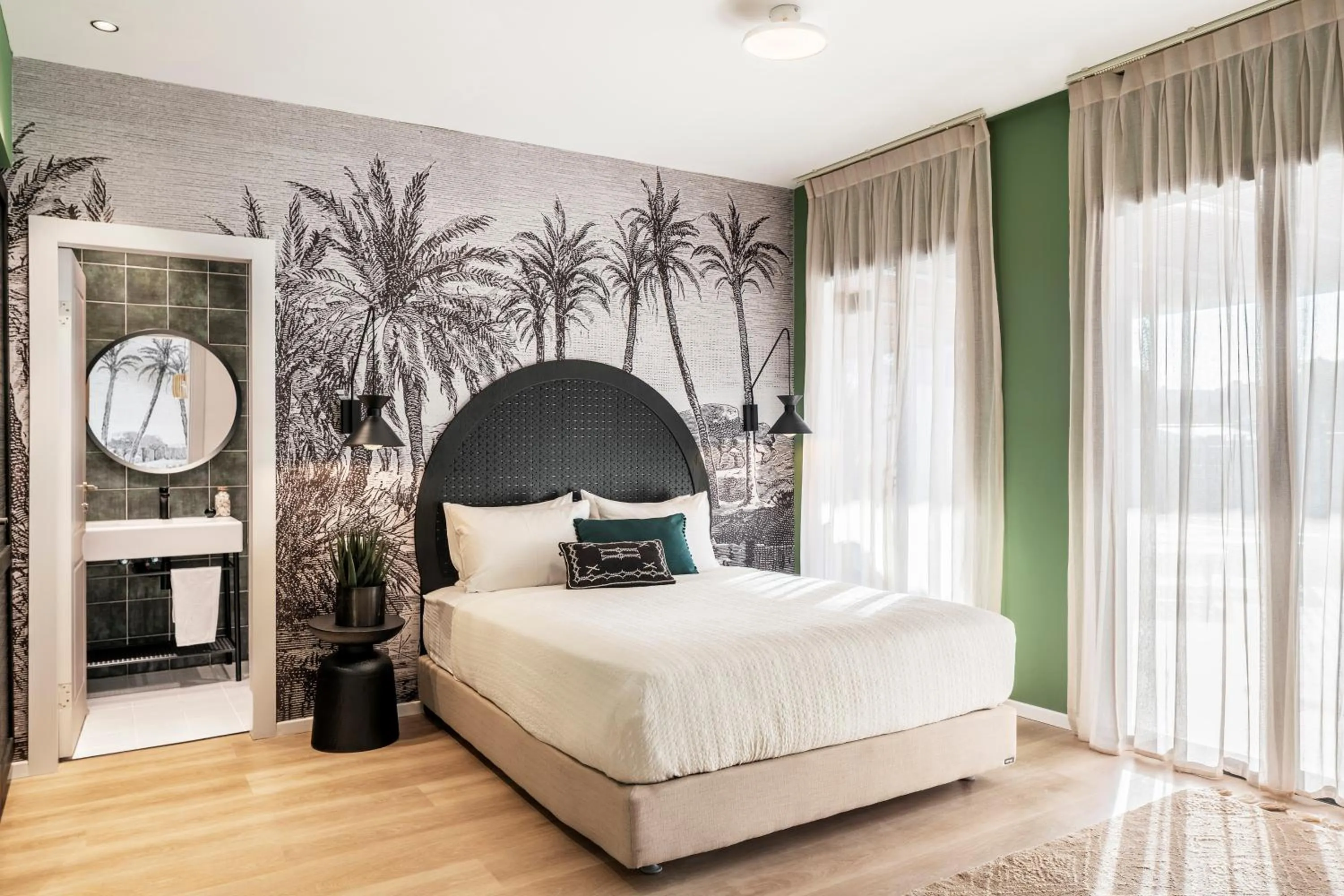 Bed in Mr. Soof - By TLV2GO