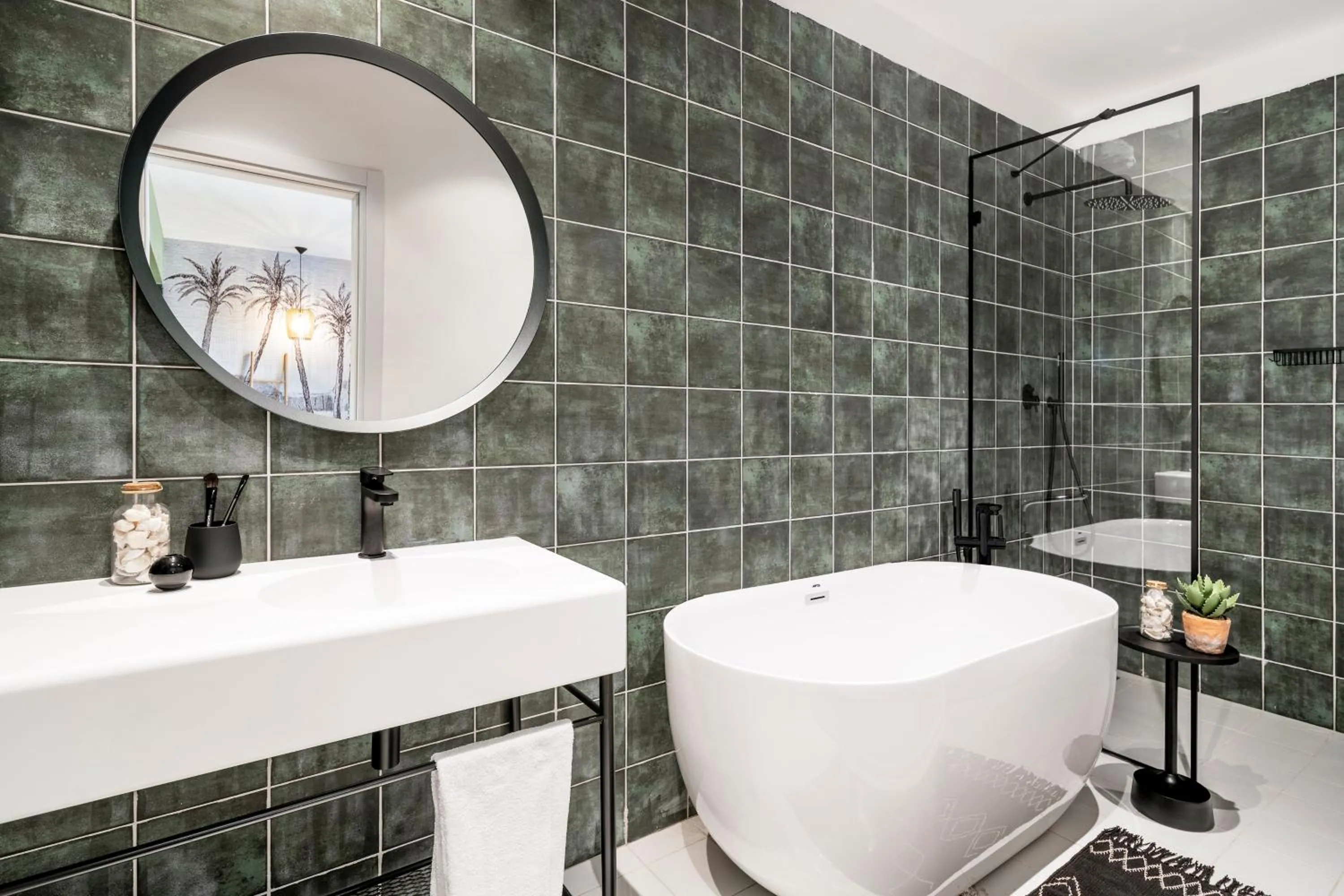 Bathroom in Mr. Soof - By TLV2GO