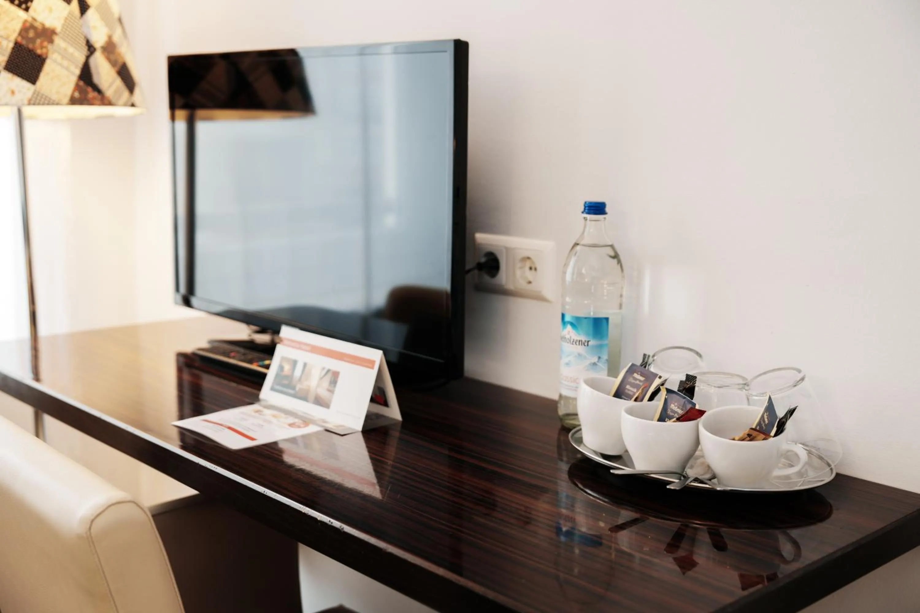 Coffee/tea facilities in Helvetia Hotel Munich City Center