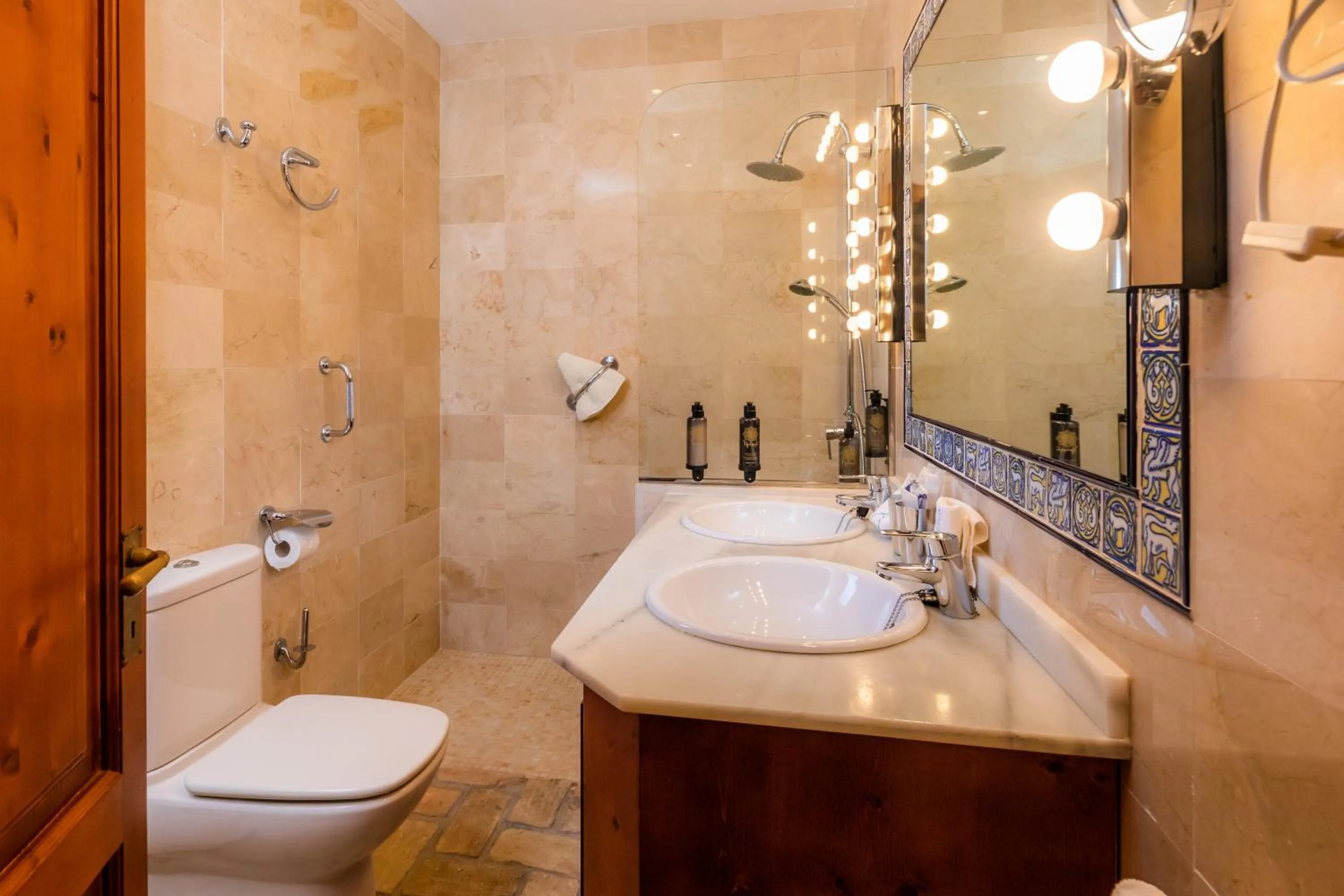 Toilet in Es Revellar Art Resort - Adults Only