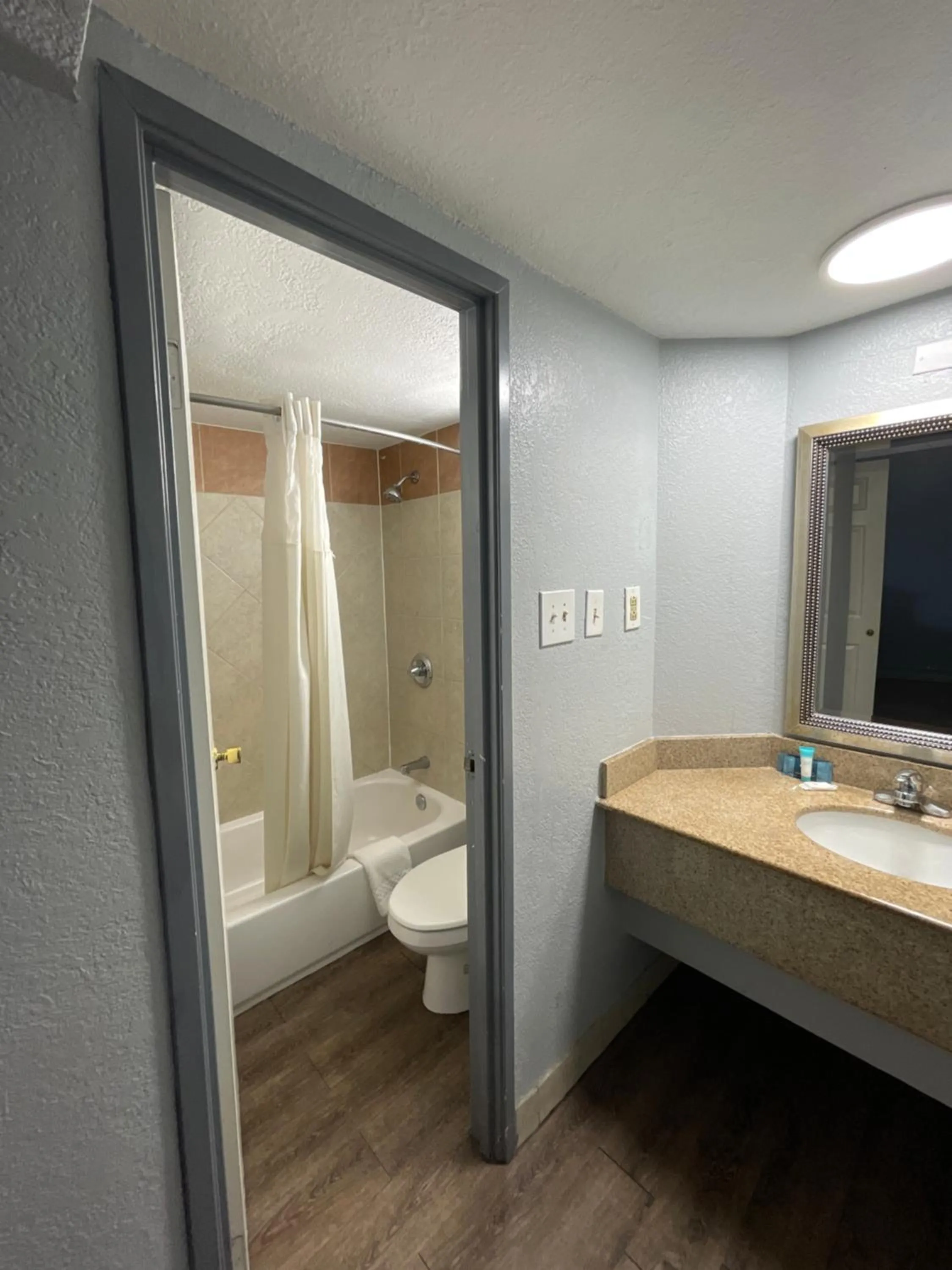 KINGS INN- Medical Downtown Midtown Memphis