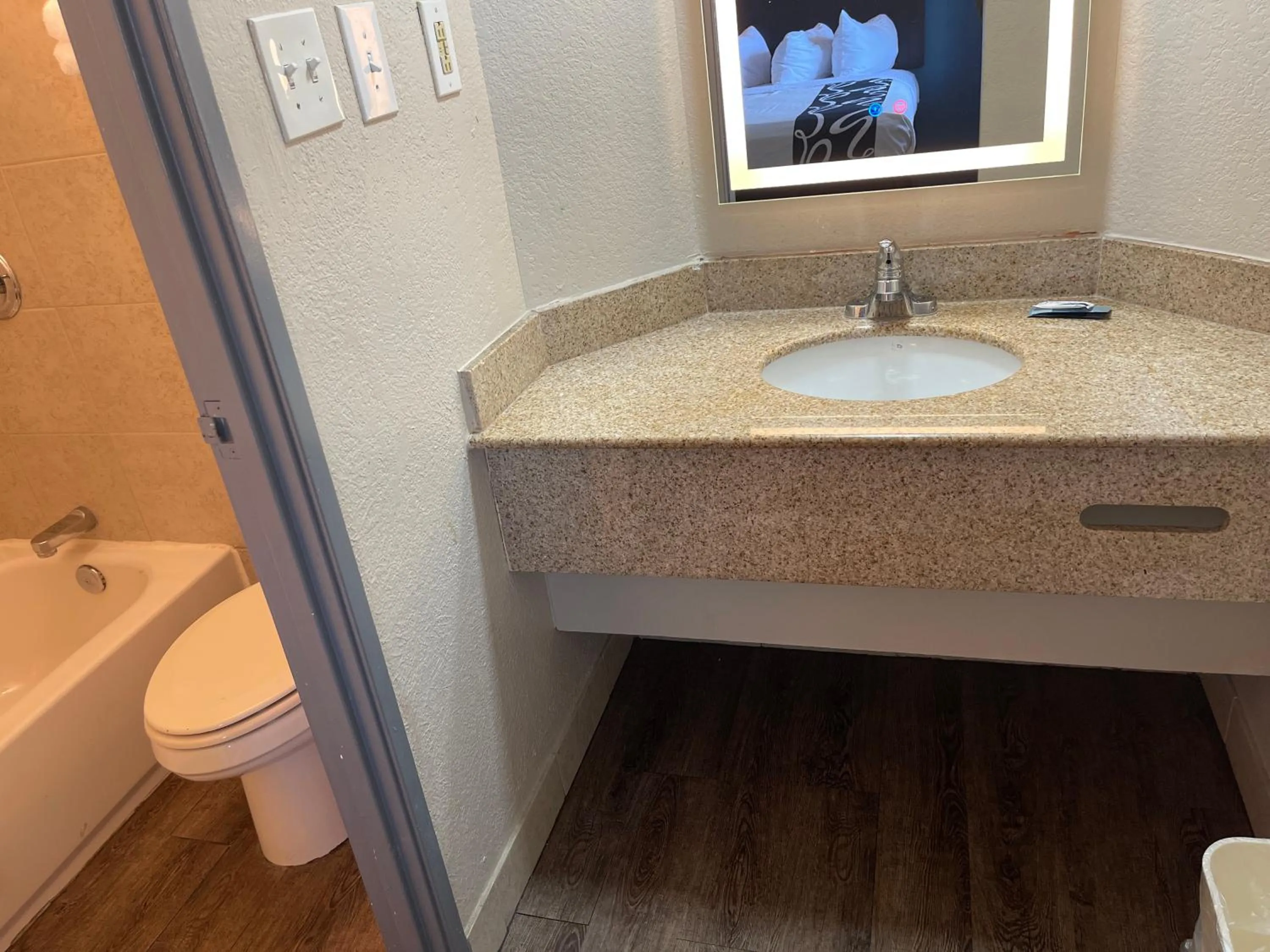 KINGS INN- Medical Downtown Midtown Memphis