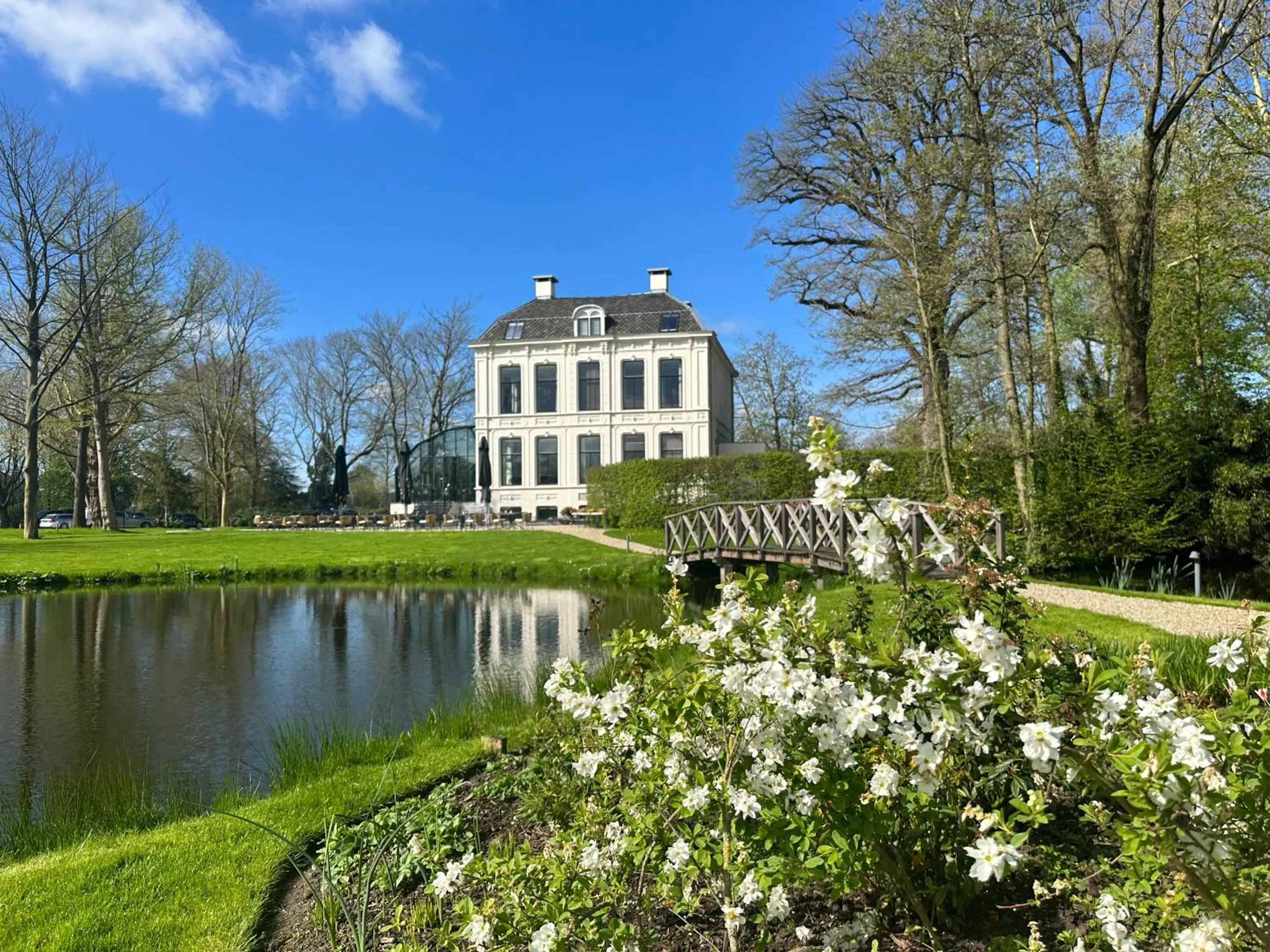 Property building in Hotel Flora Batava