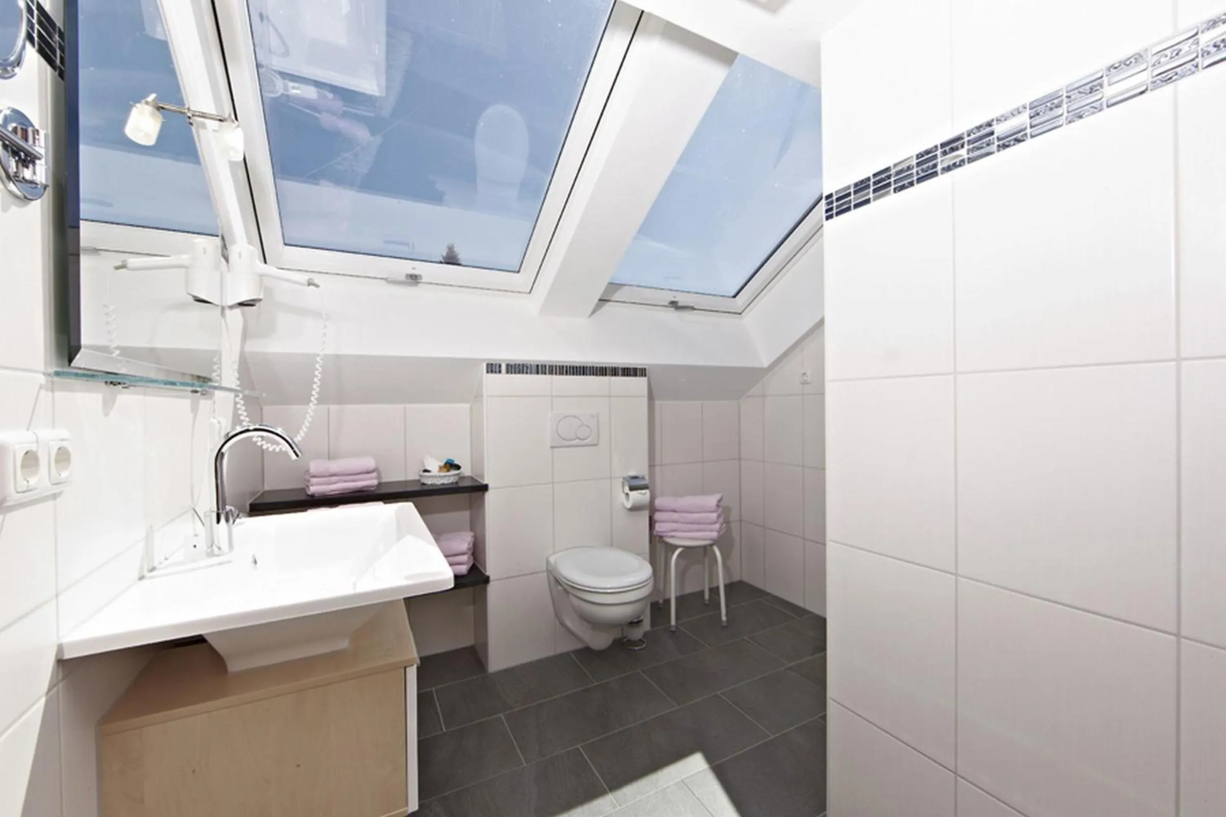 Toilet in Hotel Alpspitz B&B