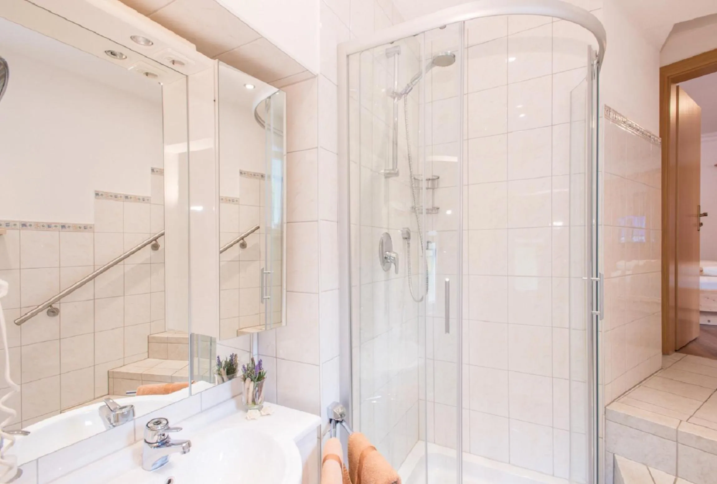 Shower in Hotel Alpspitz B&B