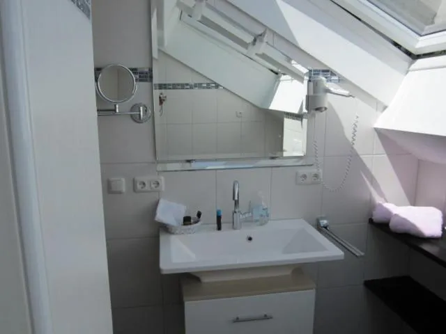 Bathroom in Hotel Alpspitz B&B