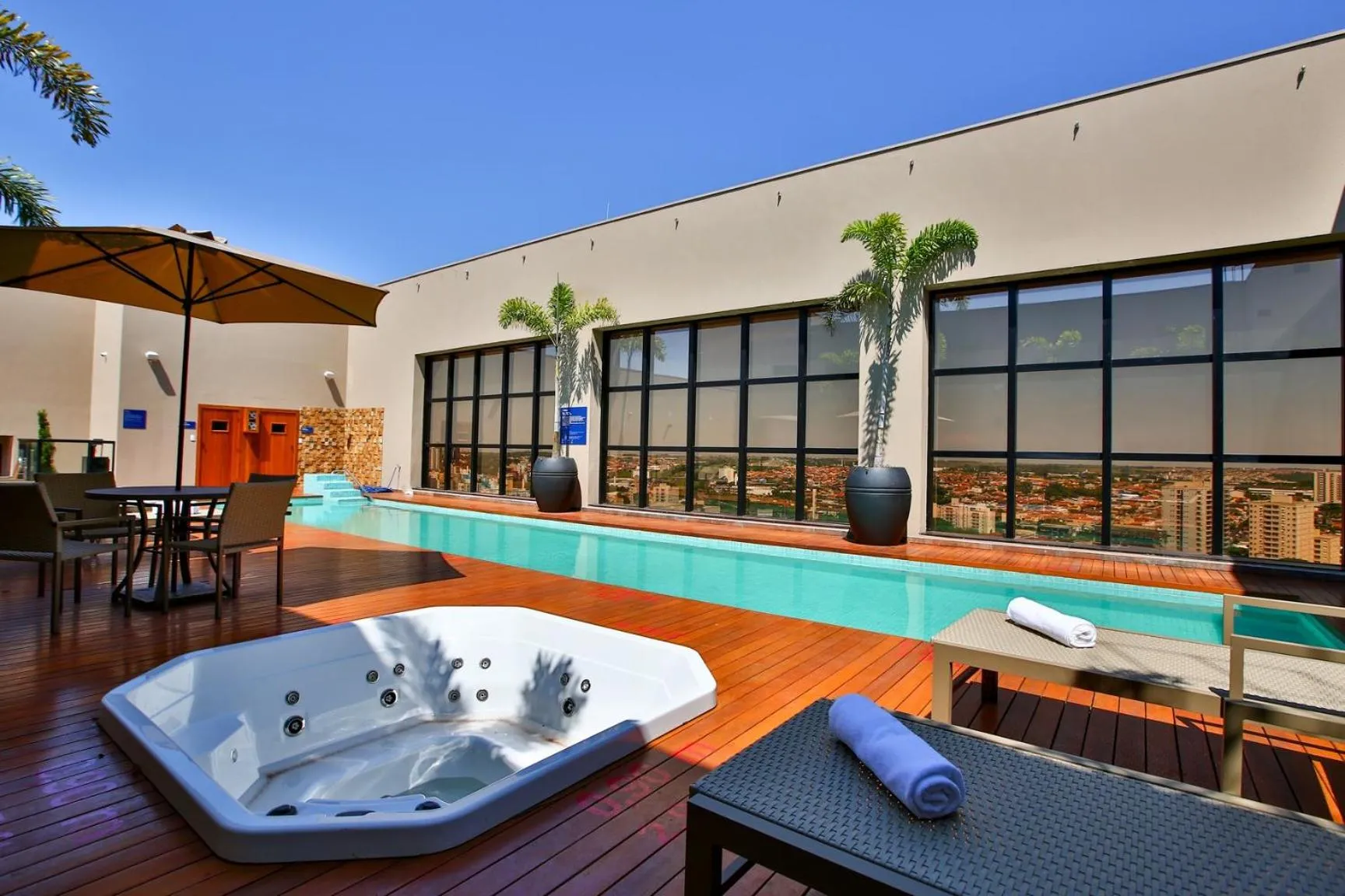 Massage in Comfort Suites São José do Rio Preto