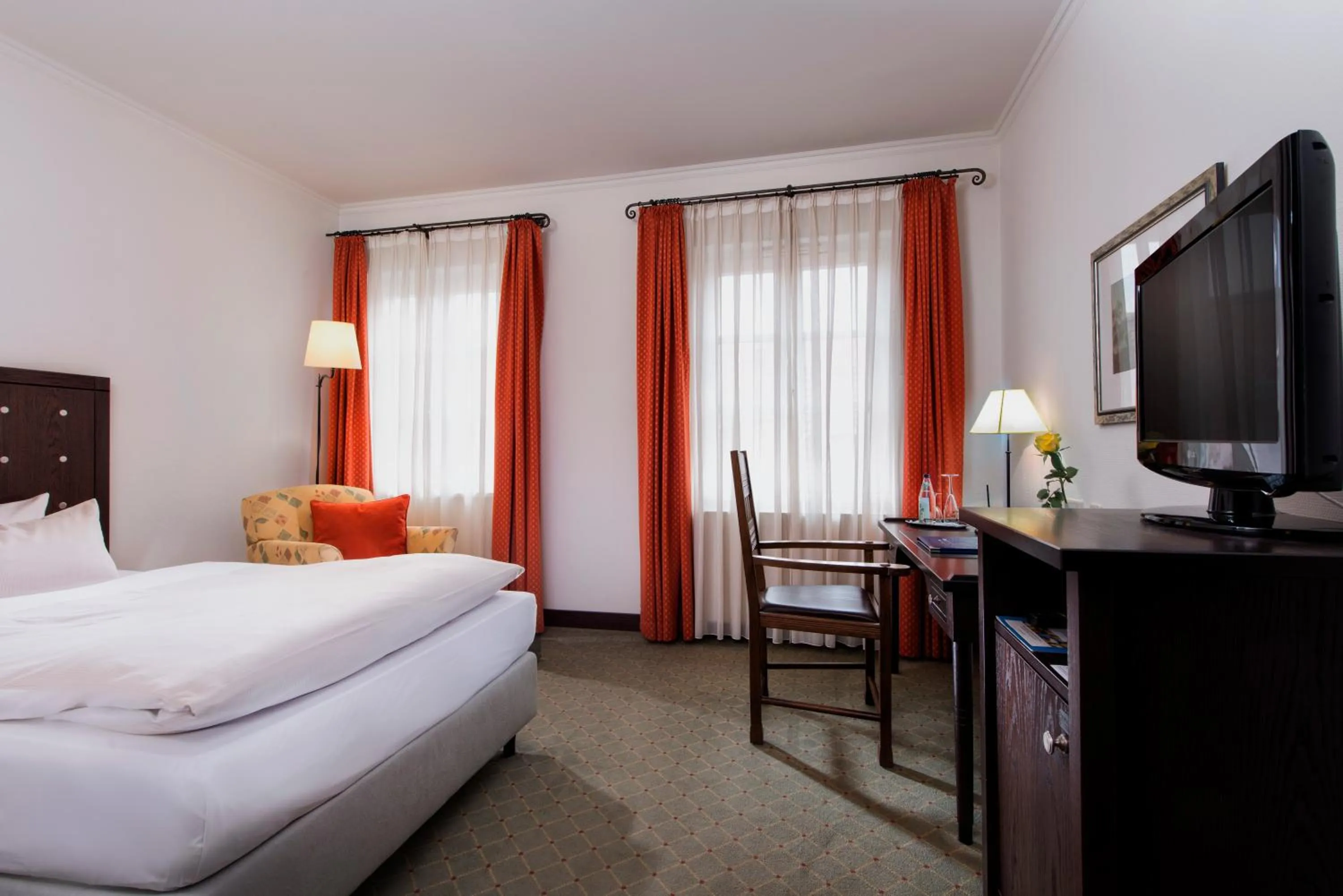 Photo of the whole room, Bed in Best Western Soibelmanns Lutherstadt Wittenberg