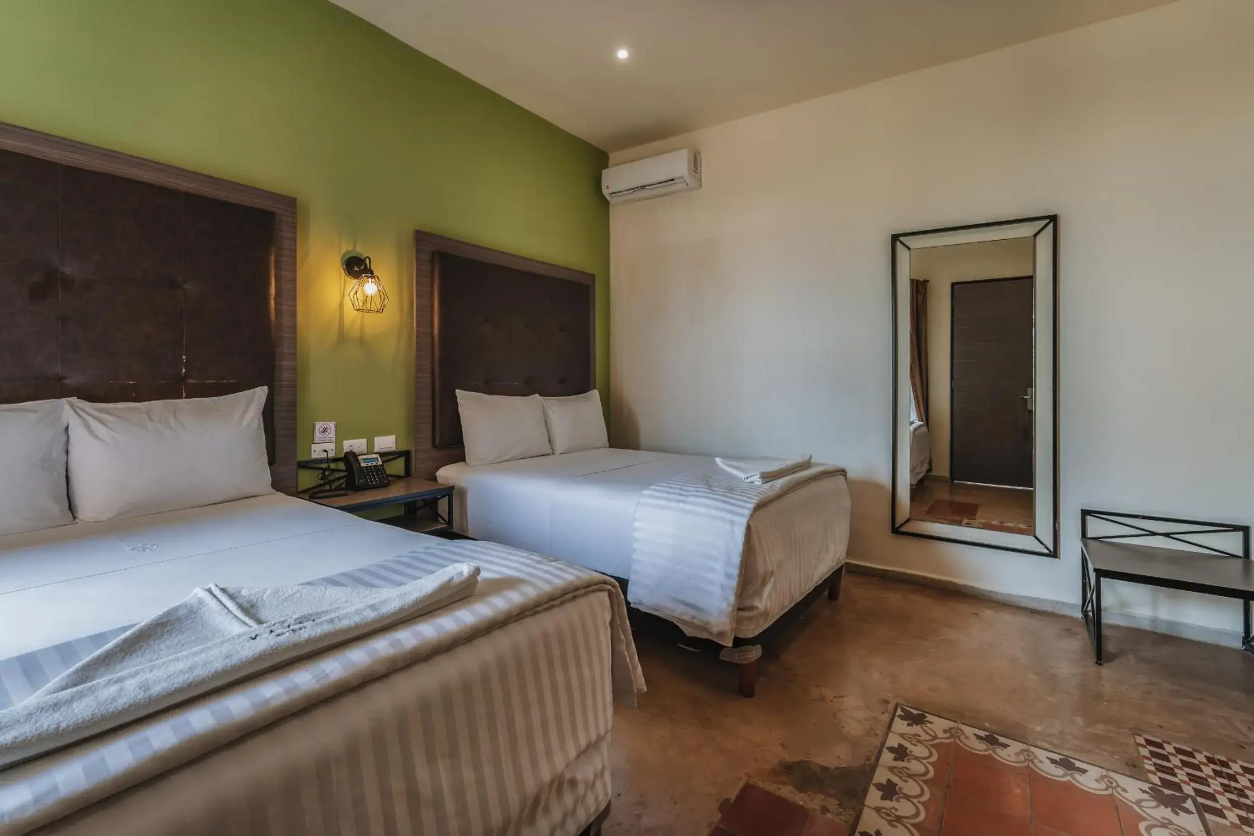 Deluxe Double Room with Two Double Beds in Hotel Boutique La Casona by Kavia Deluxe Double Room with Two Double Beds in Hotel Boutique La Casona by Kavia