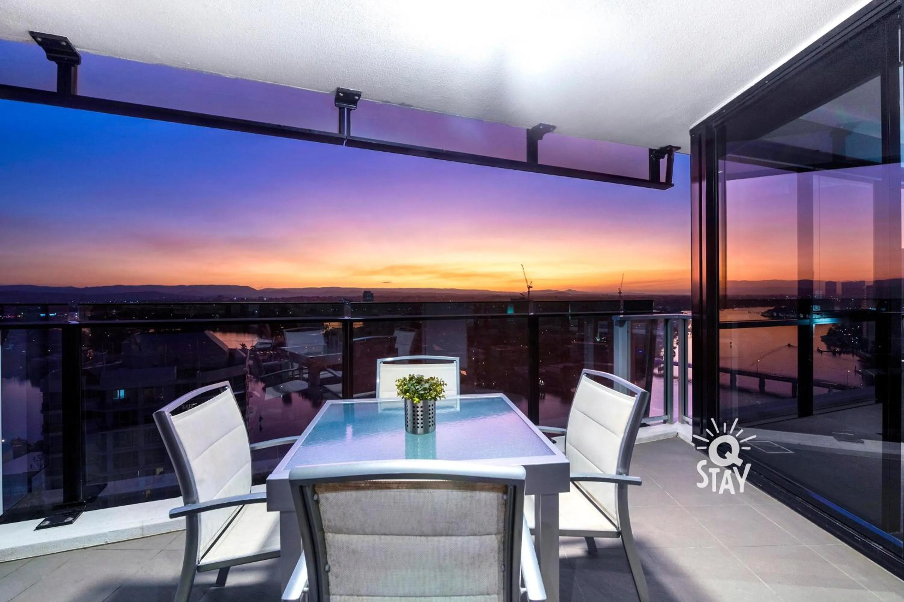 Balcony/Terrace in Circle on Cavill - QStay