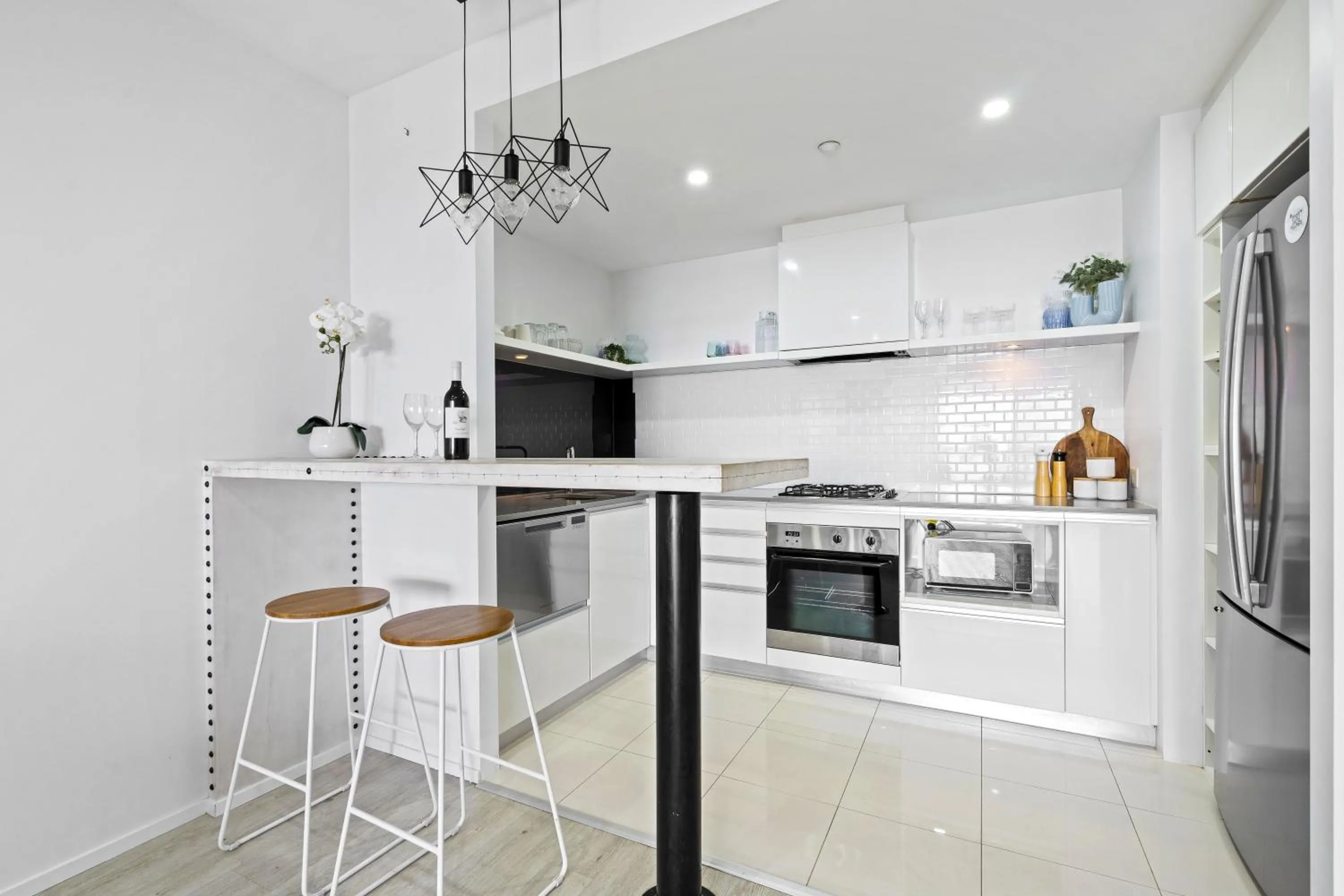 Coffee/tea facilities in Circle on Cavill - QStay