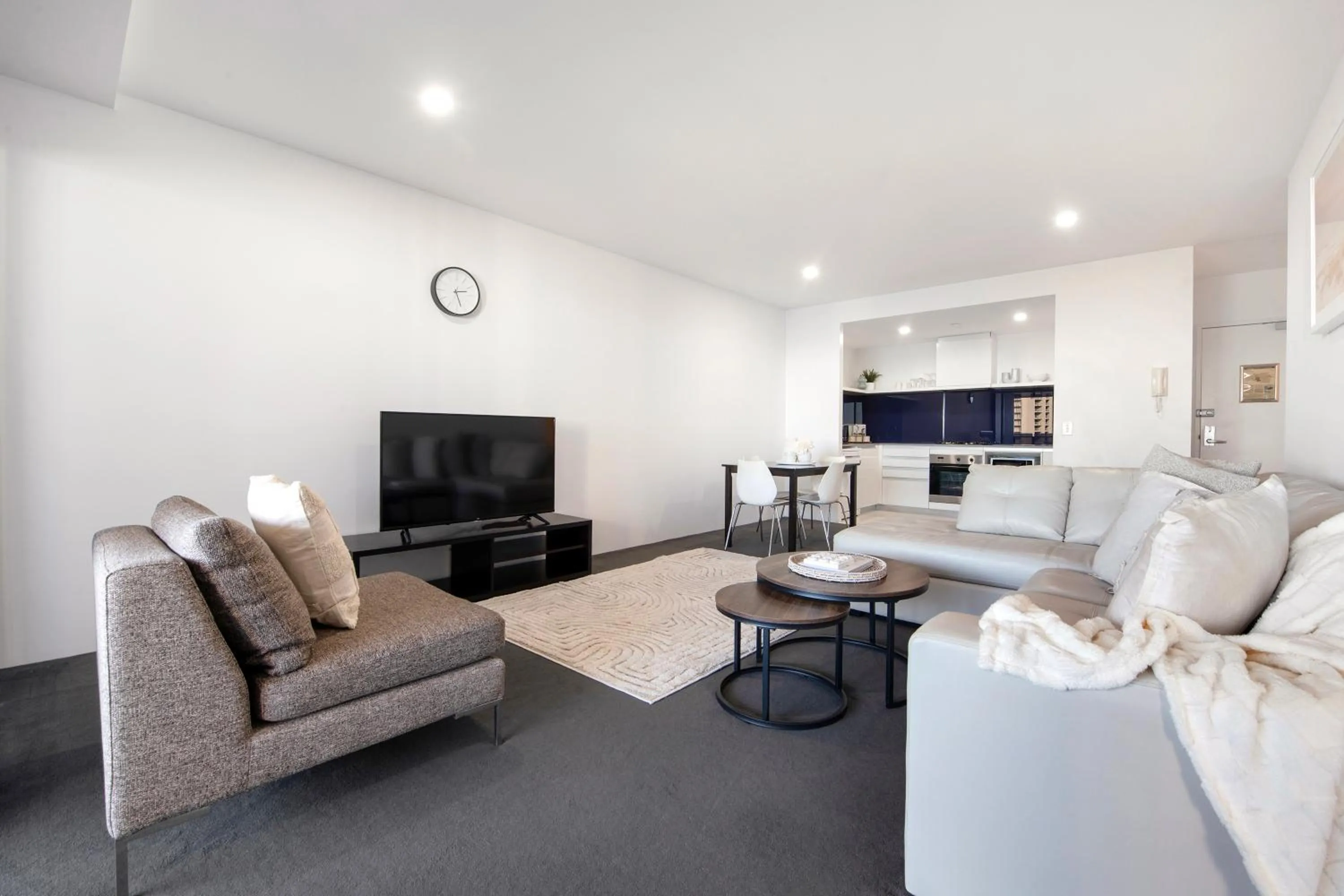 Living room in Circle on Cavill - QStay