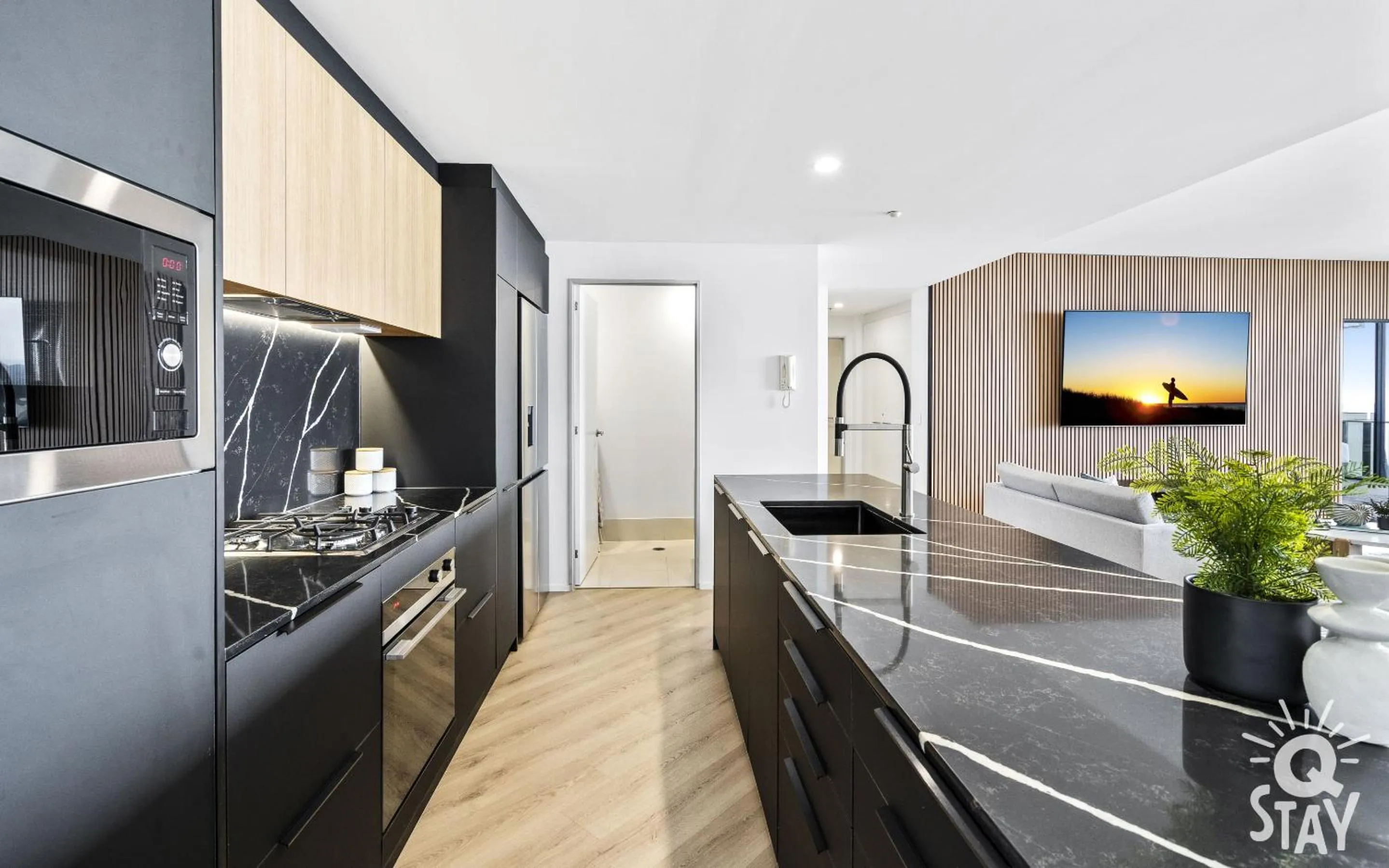 Kitchen or kitchenette in Circle on Cavill - QStay