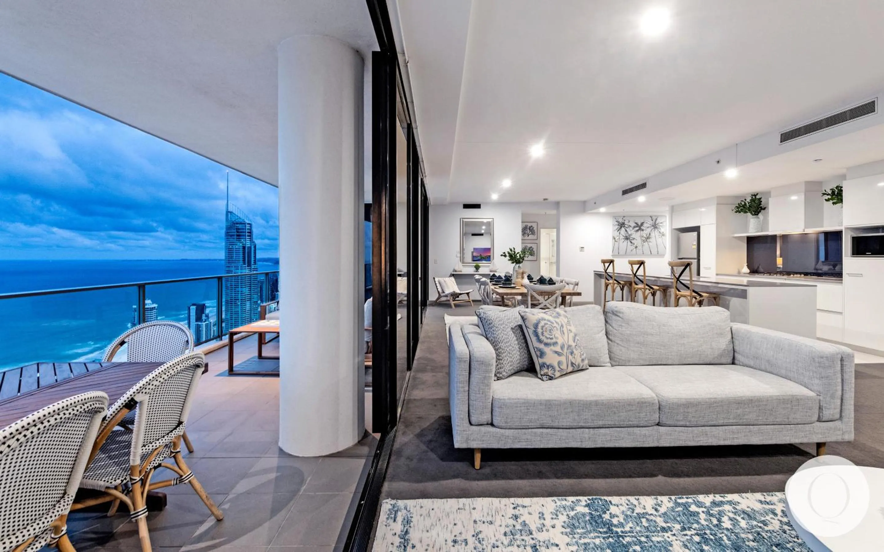 Living room in Circle on Cavill - QStay