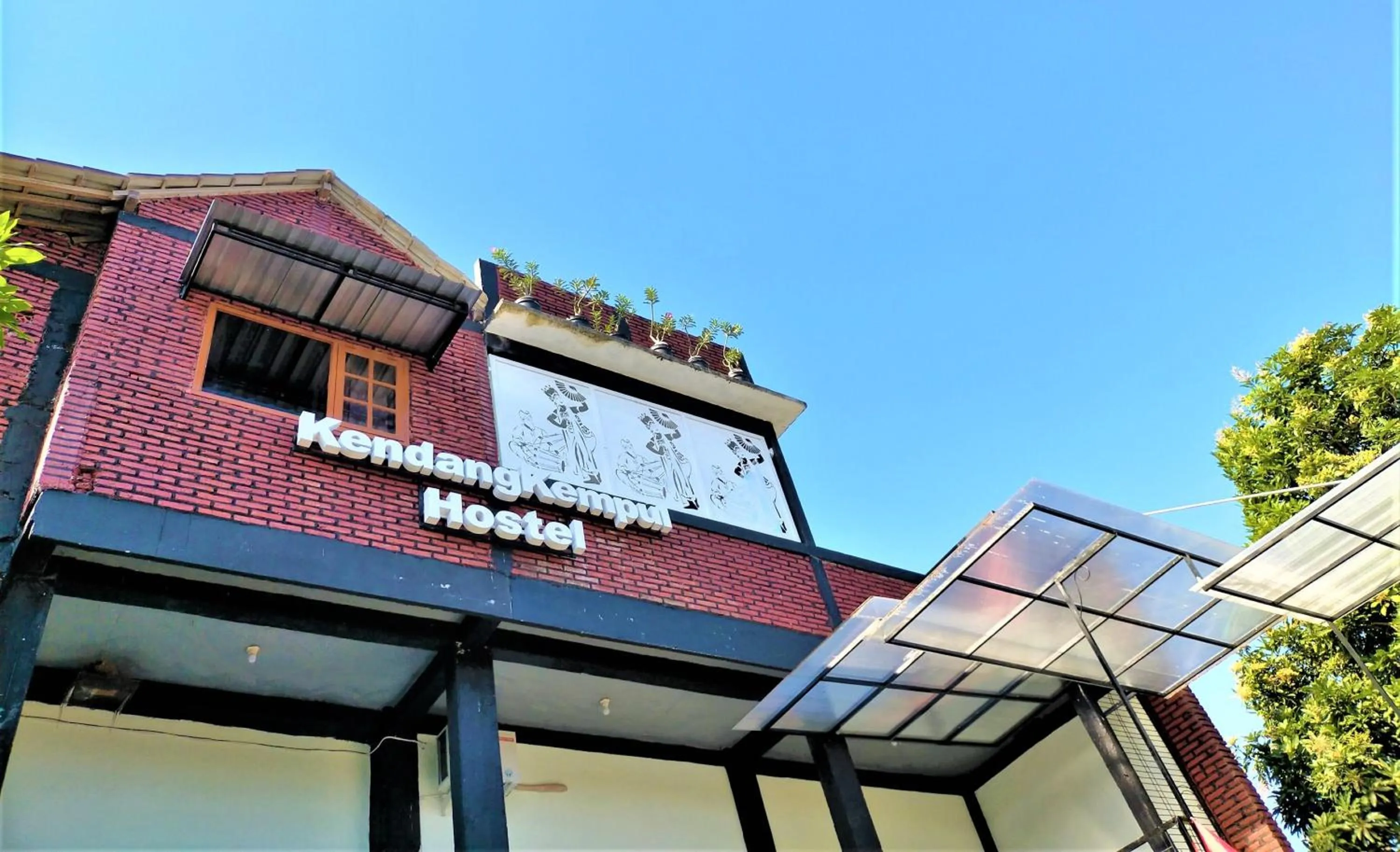 Property building in Kendang Kempul Hostel