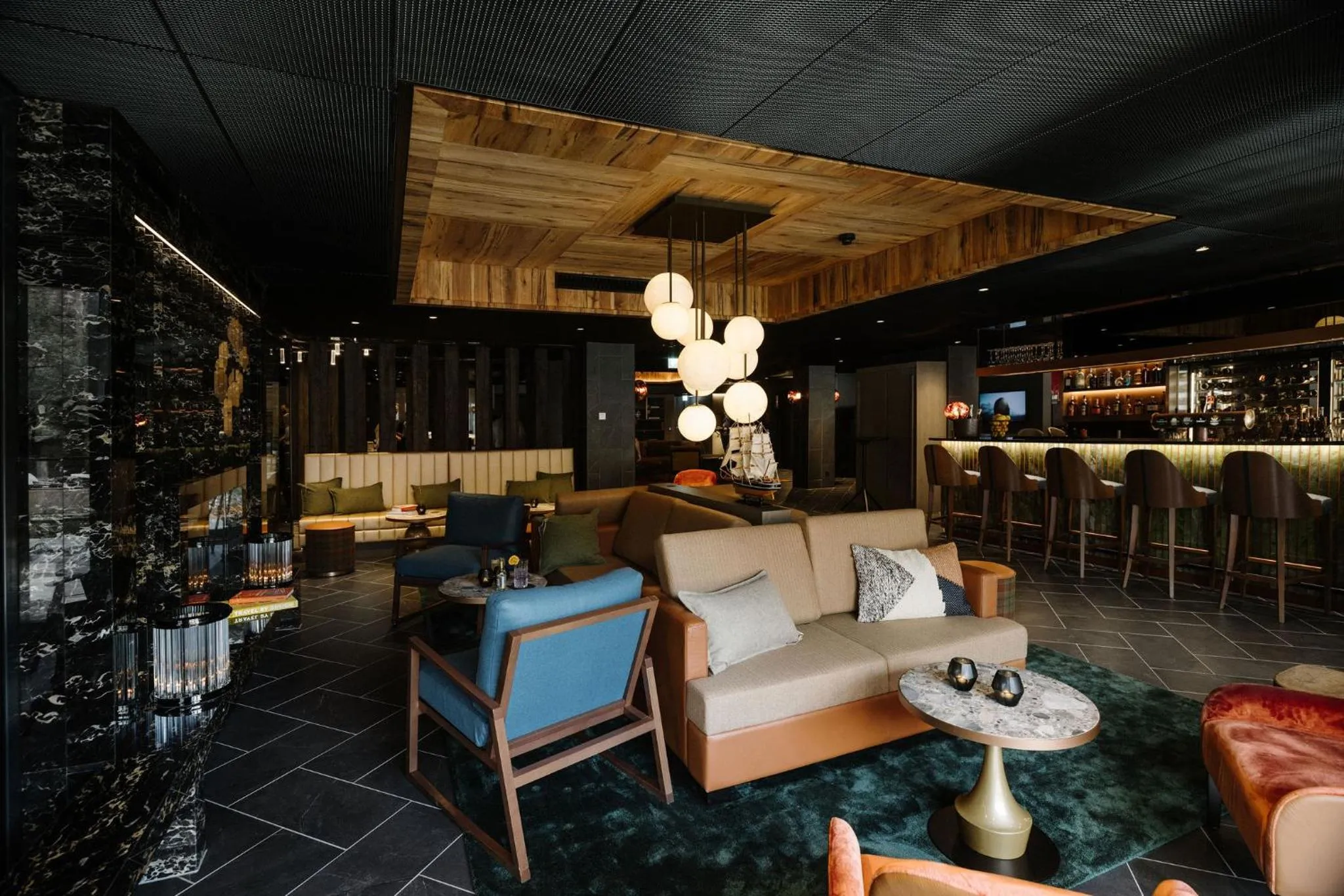 Lounge or bar in Bergwelt Grindelwald - Alpine Design Resort