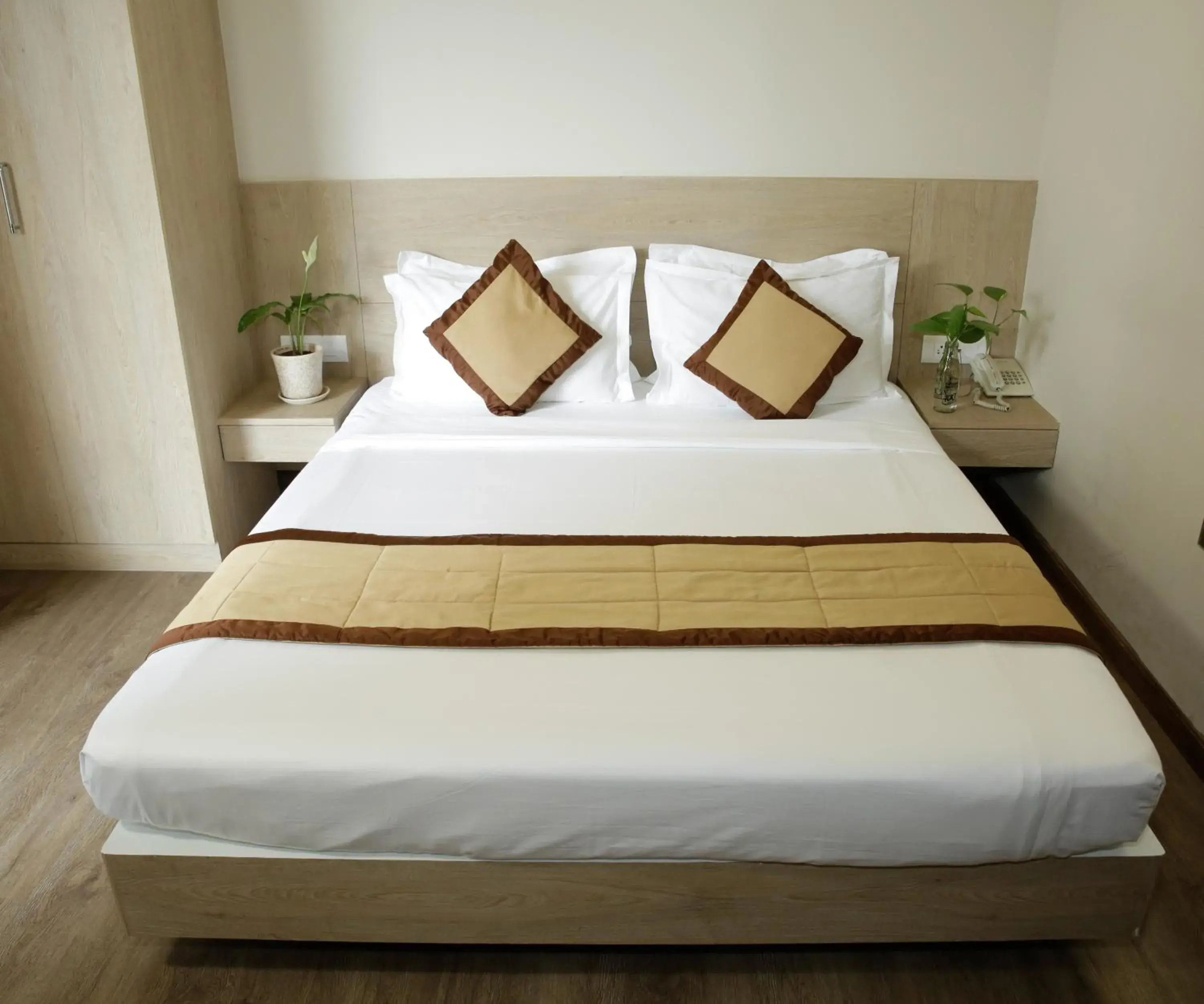 Suite with Balcony in Transtree Brookefields - Corporate Stays Suite with Balcony in Transtree Brookefields - Corporate Stays
