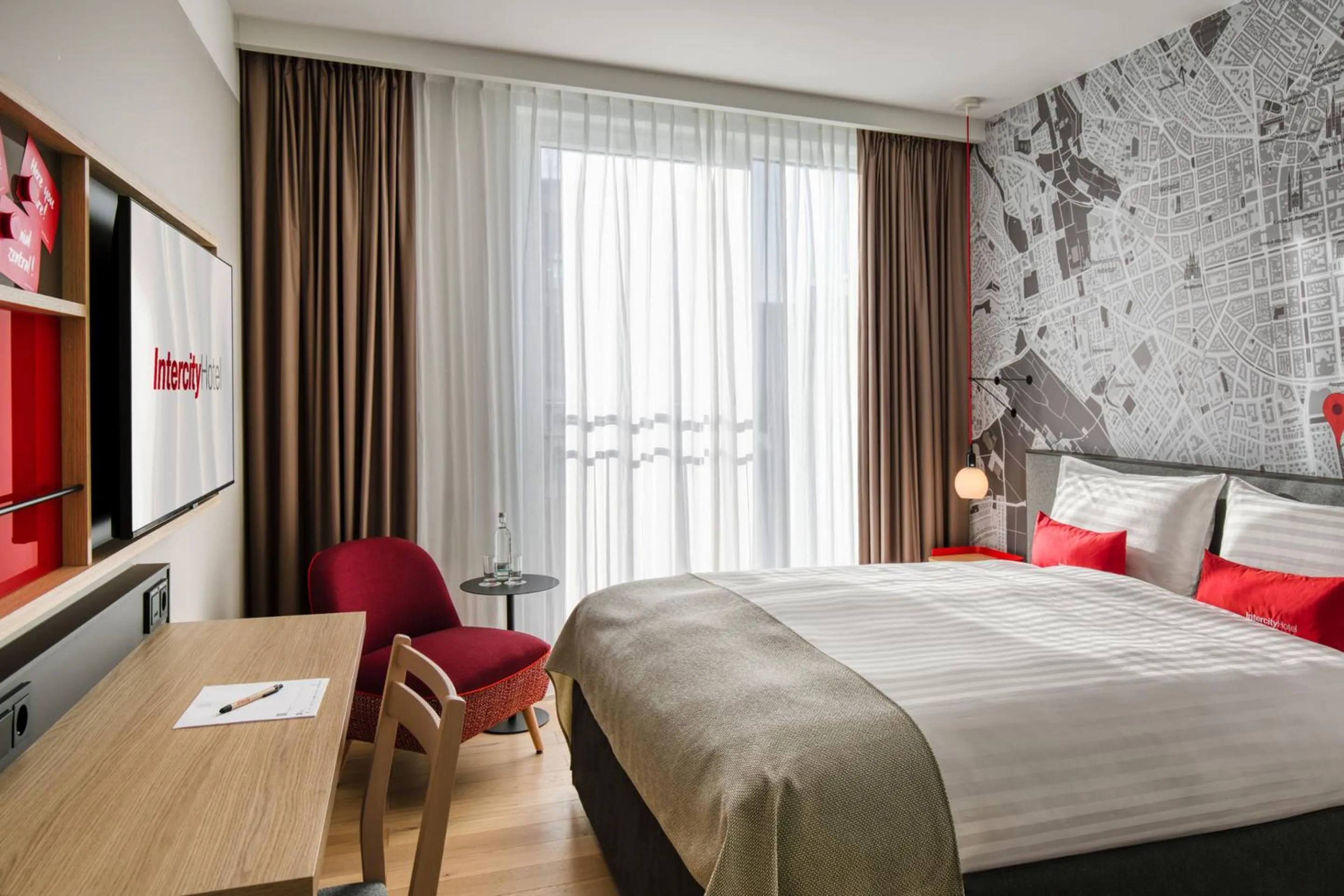 Photo of the whole room, Bed in IntercityHotel Wiesbaden