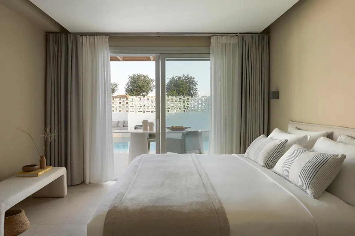 PAROCKS Luxury Hotel & Spa