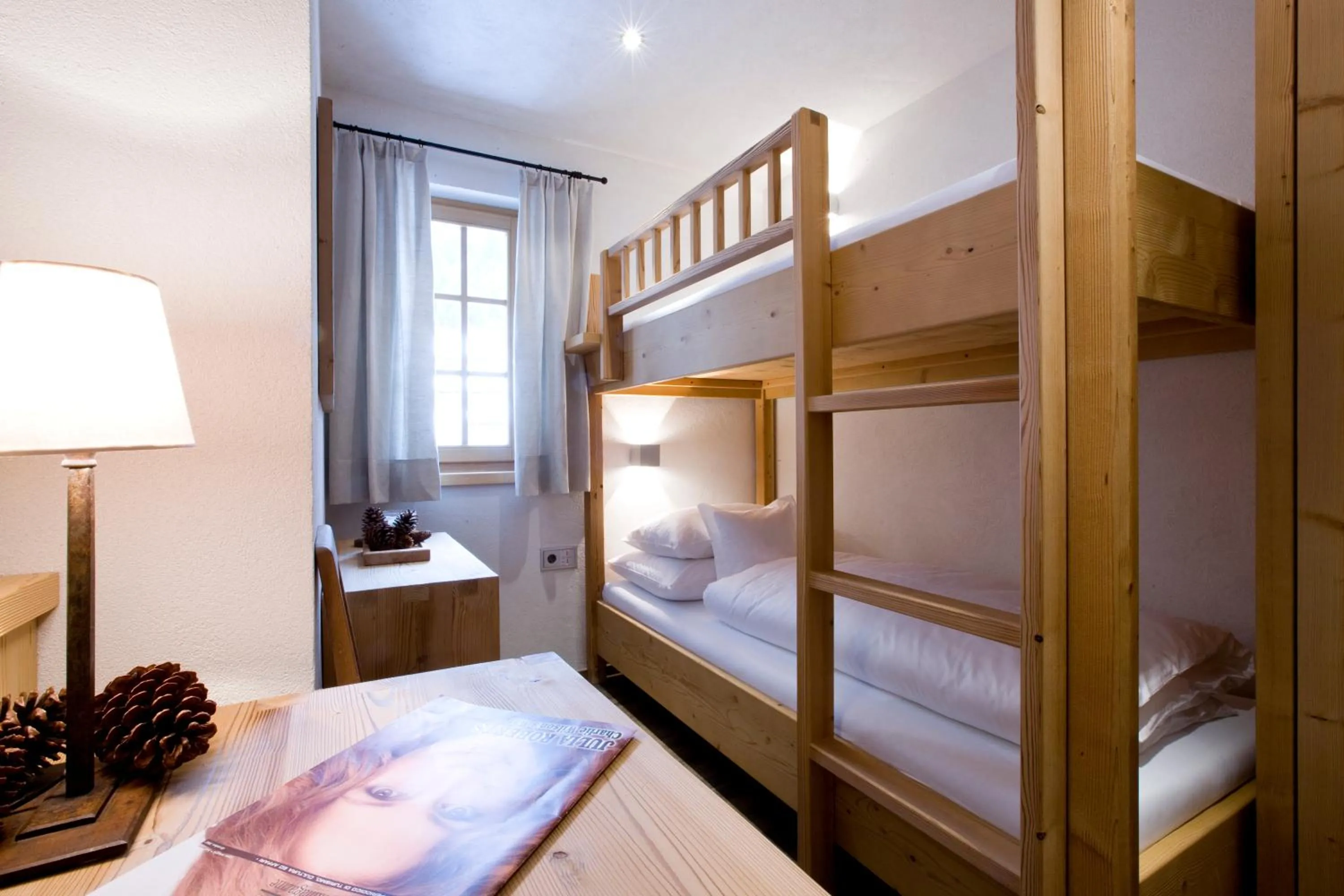 Bedroom, Bed in Chalet Corvara