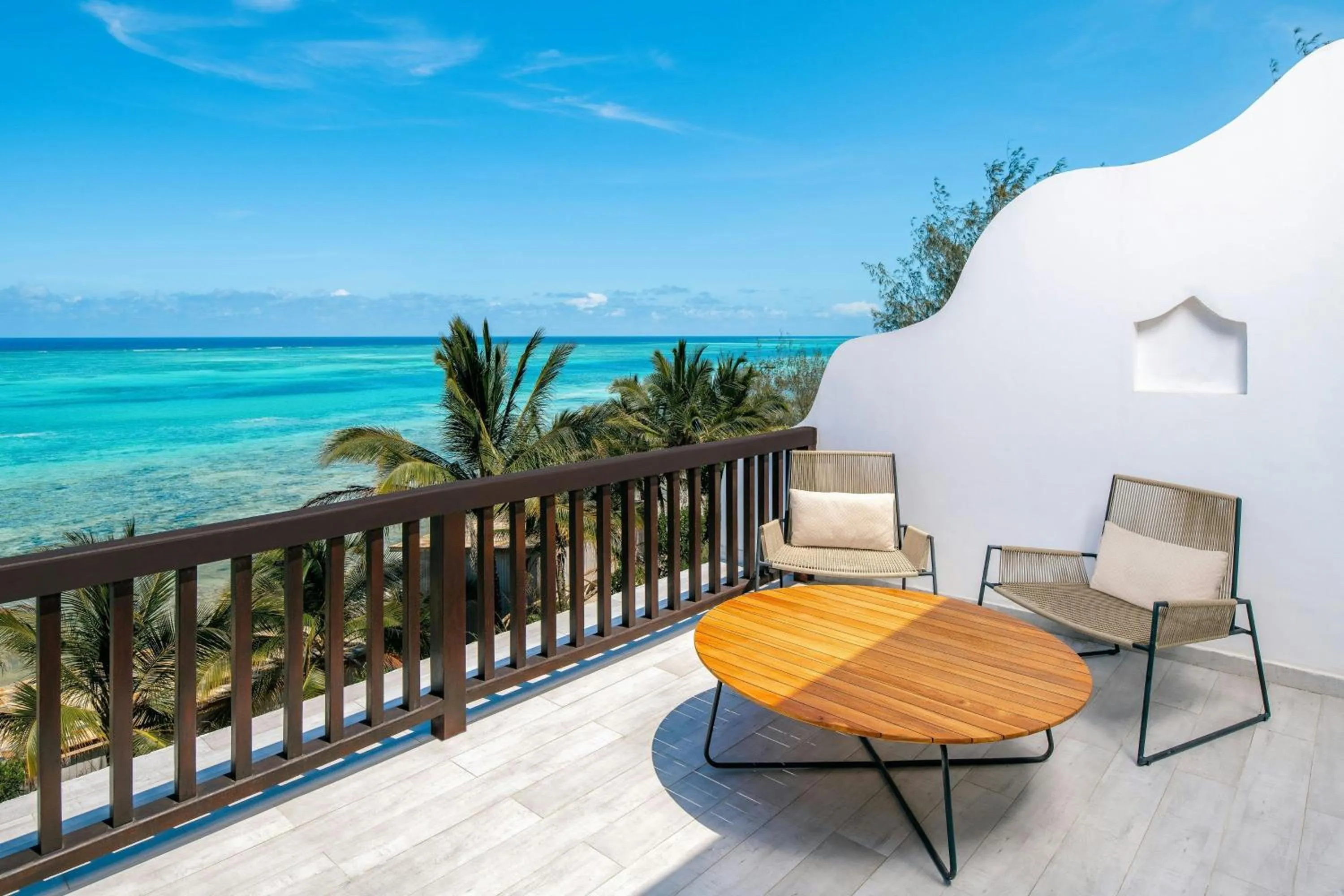 Photo of the whole room in Le Mersenne Zanzibar, Autograph Collection