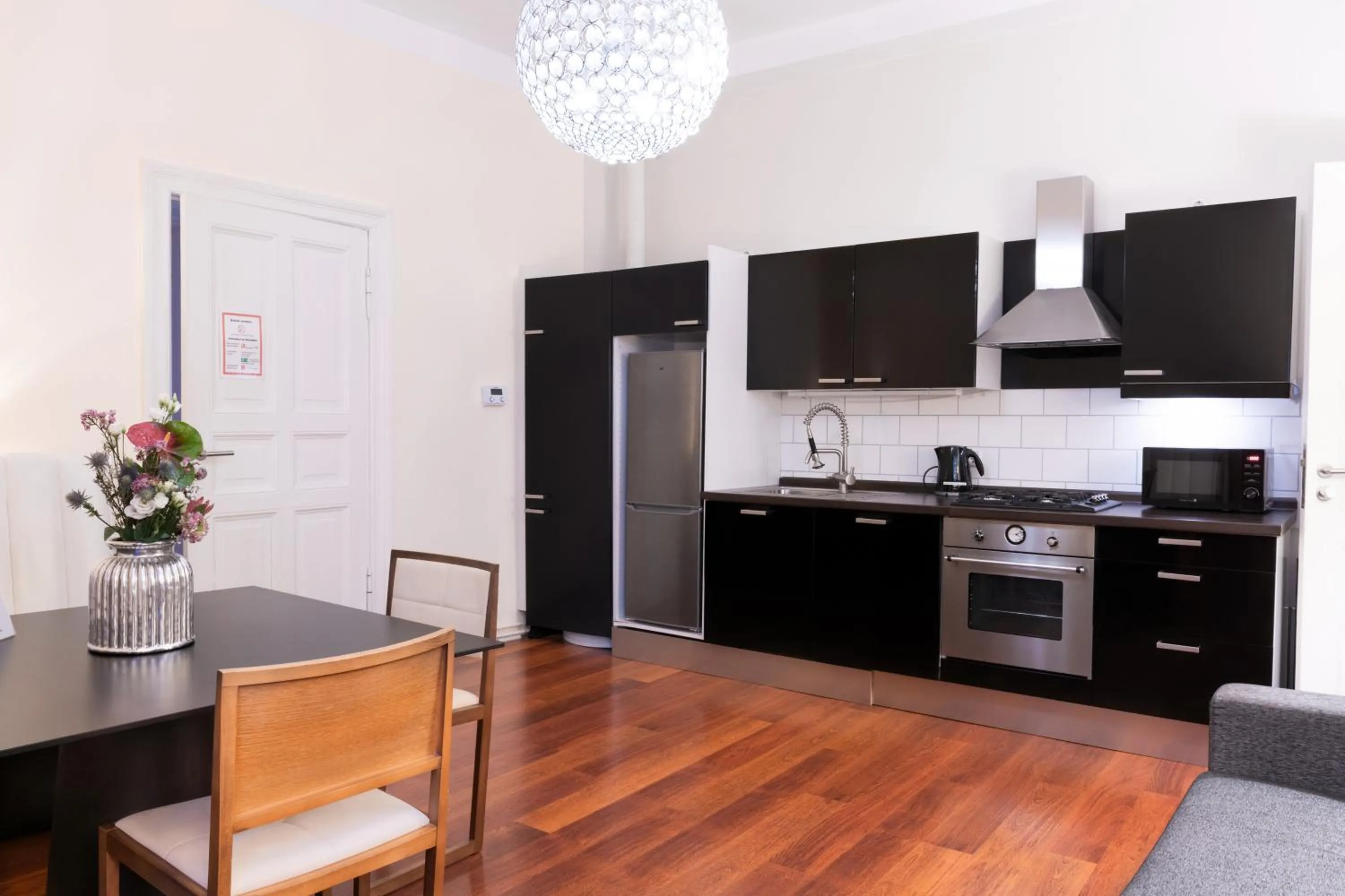 Kitchen or kitchenette in Hotel Adele am Alex