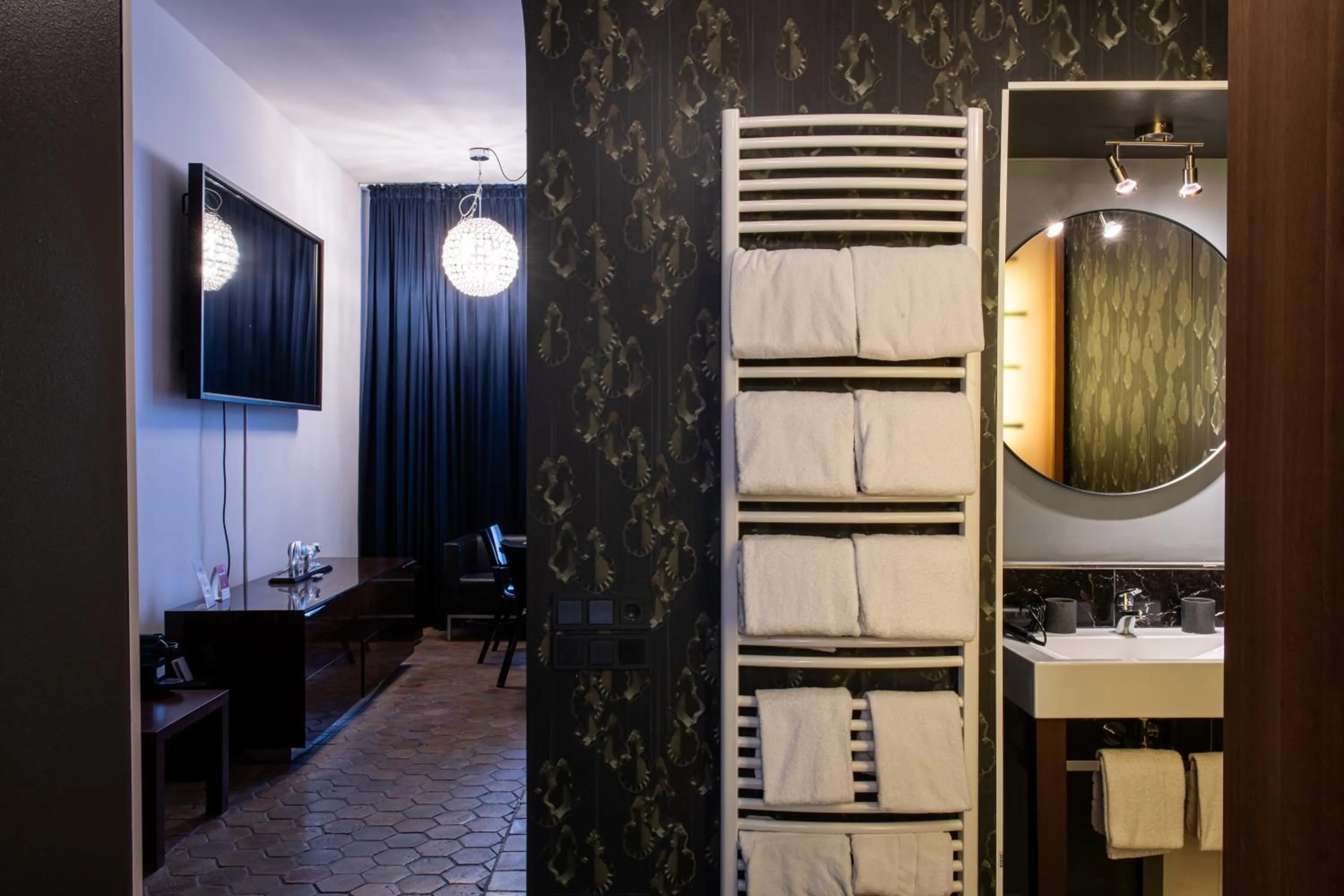 Photo of the whole room in Hotel Adele am Alex