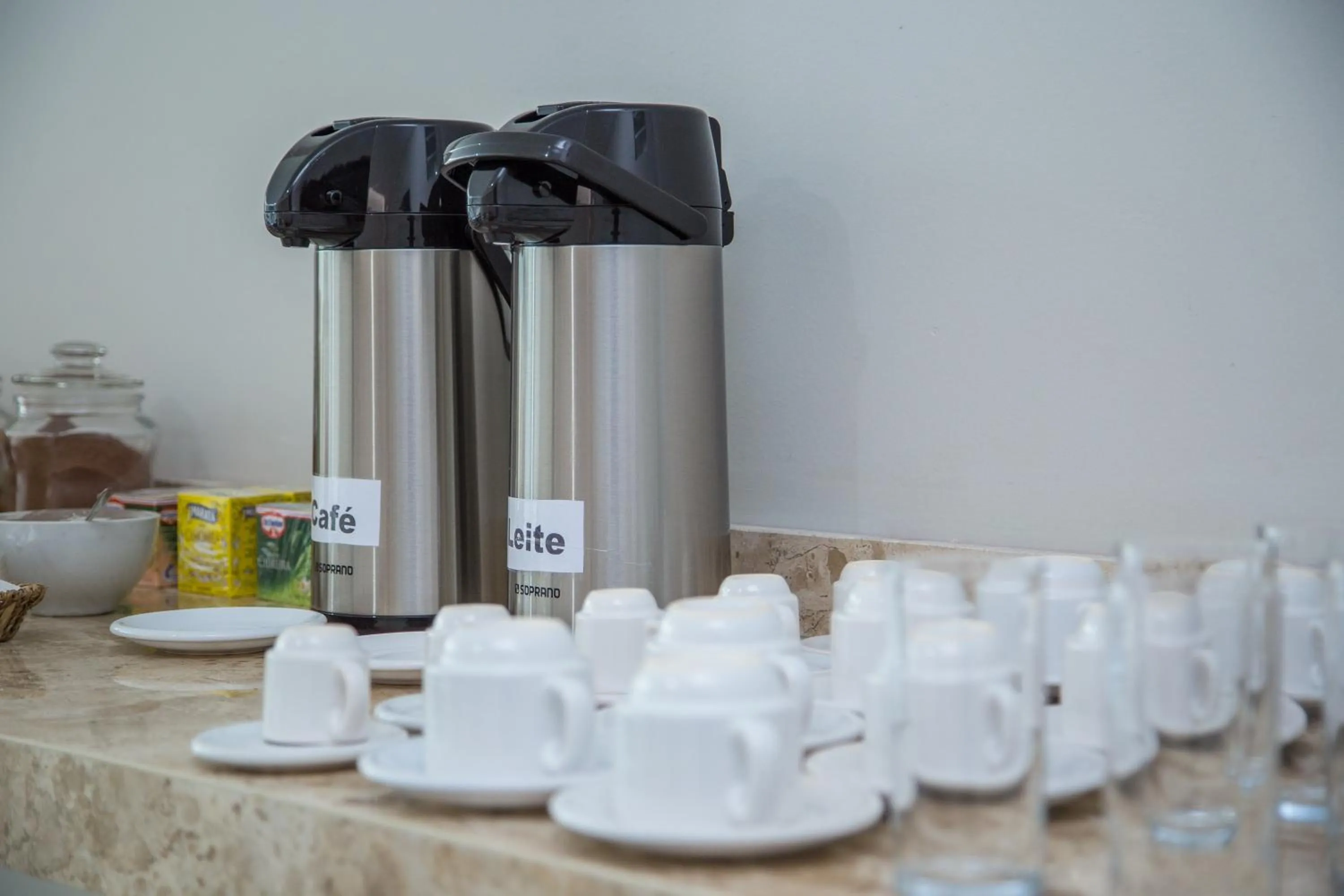 Restaurant/places to eat in Hotel e Pousada Flor do Juá