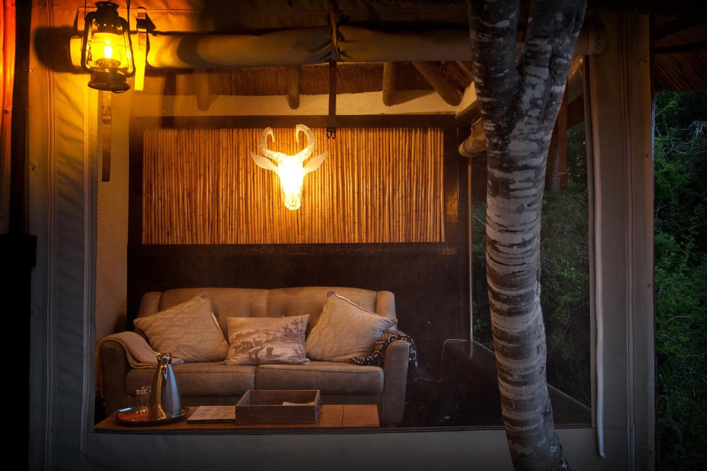 Seating area in Safari Lodge - Amakhala Game Reserve