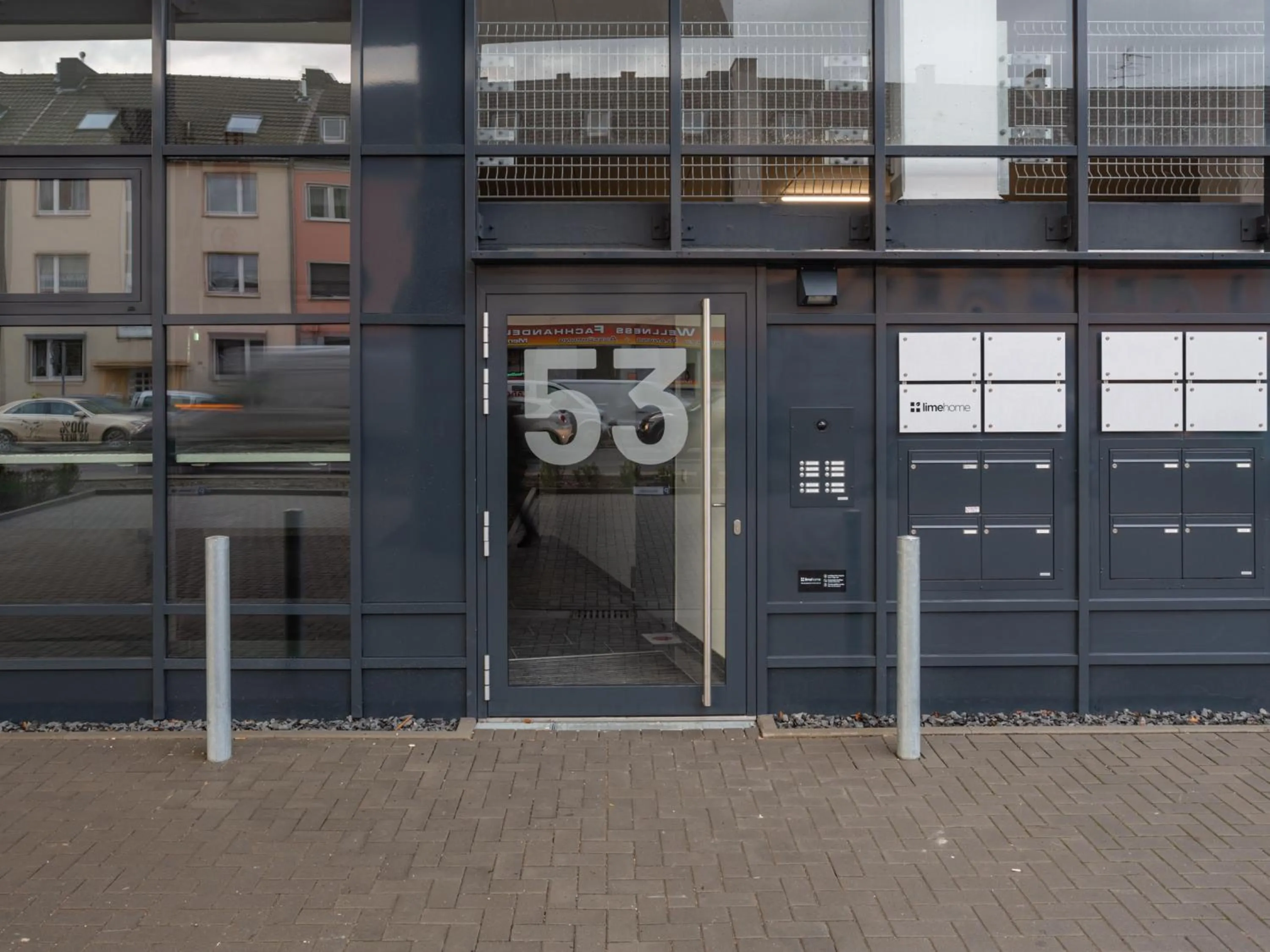 Facade/entrance in Limehome Mönchengladbach Fliethstraße