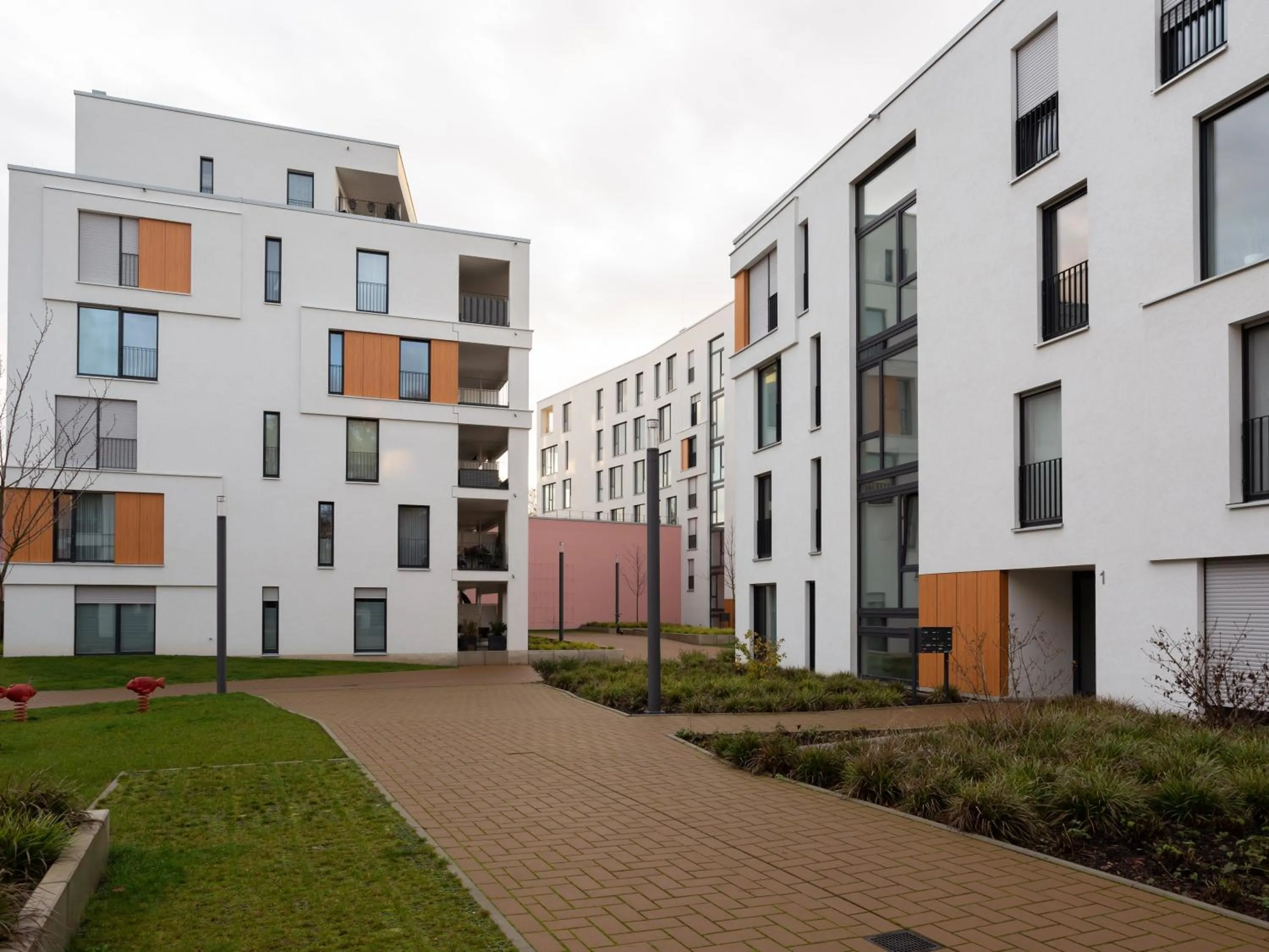 Property building in Limehome Mönchengladbach Fliethstraße
