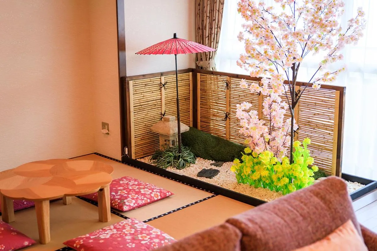 Maholova Minds Miura